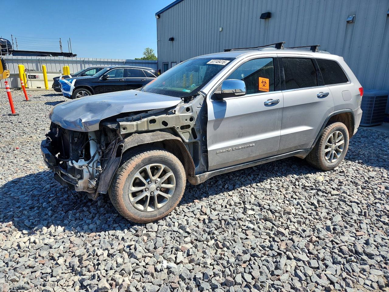 Salvage Jeep Cherokee Image