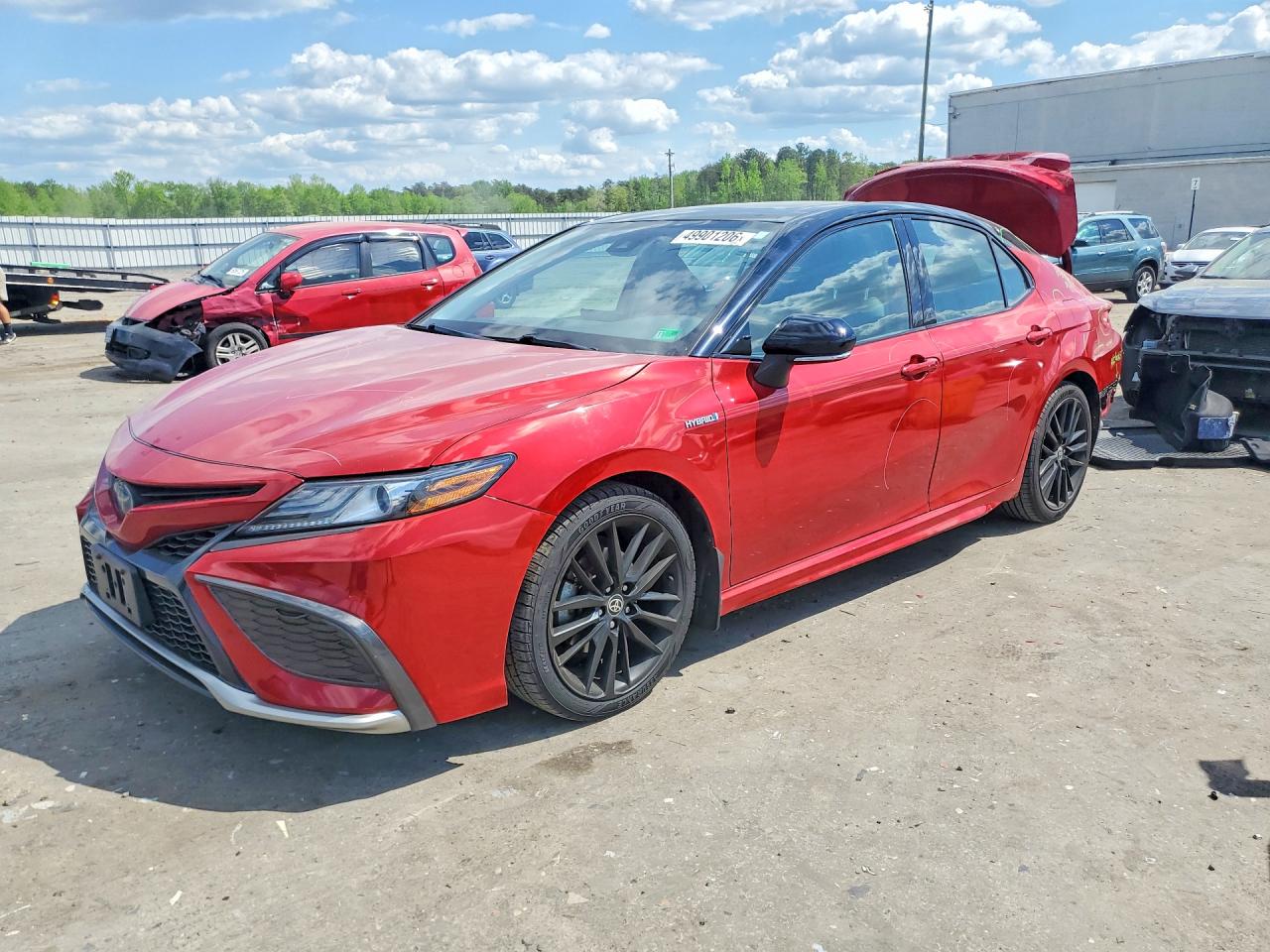 Salvage Toyota Camry Image