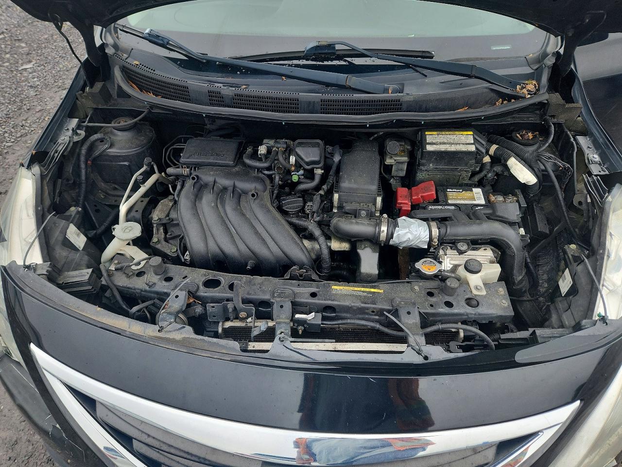Nissan Versa 1.6 Sv