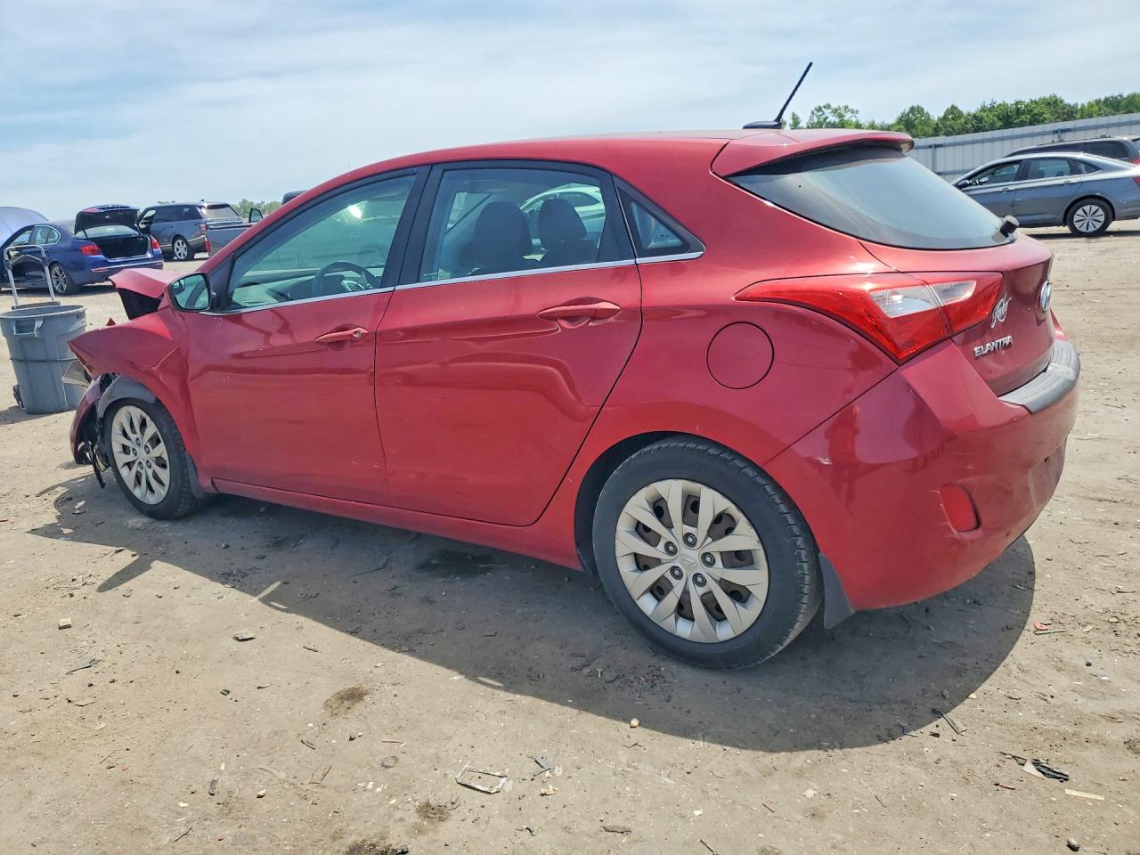 Hyundai ELANTRA Base