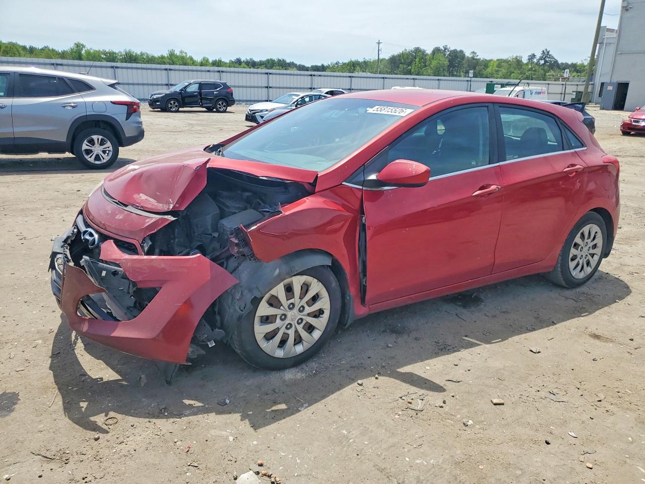Salvage Hyundai ELANTRA Image