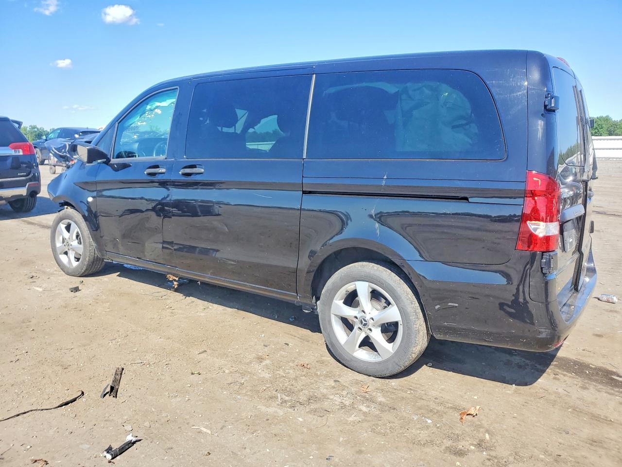 Mercedes-Benz Metris