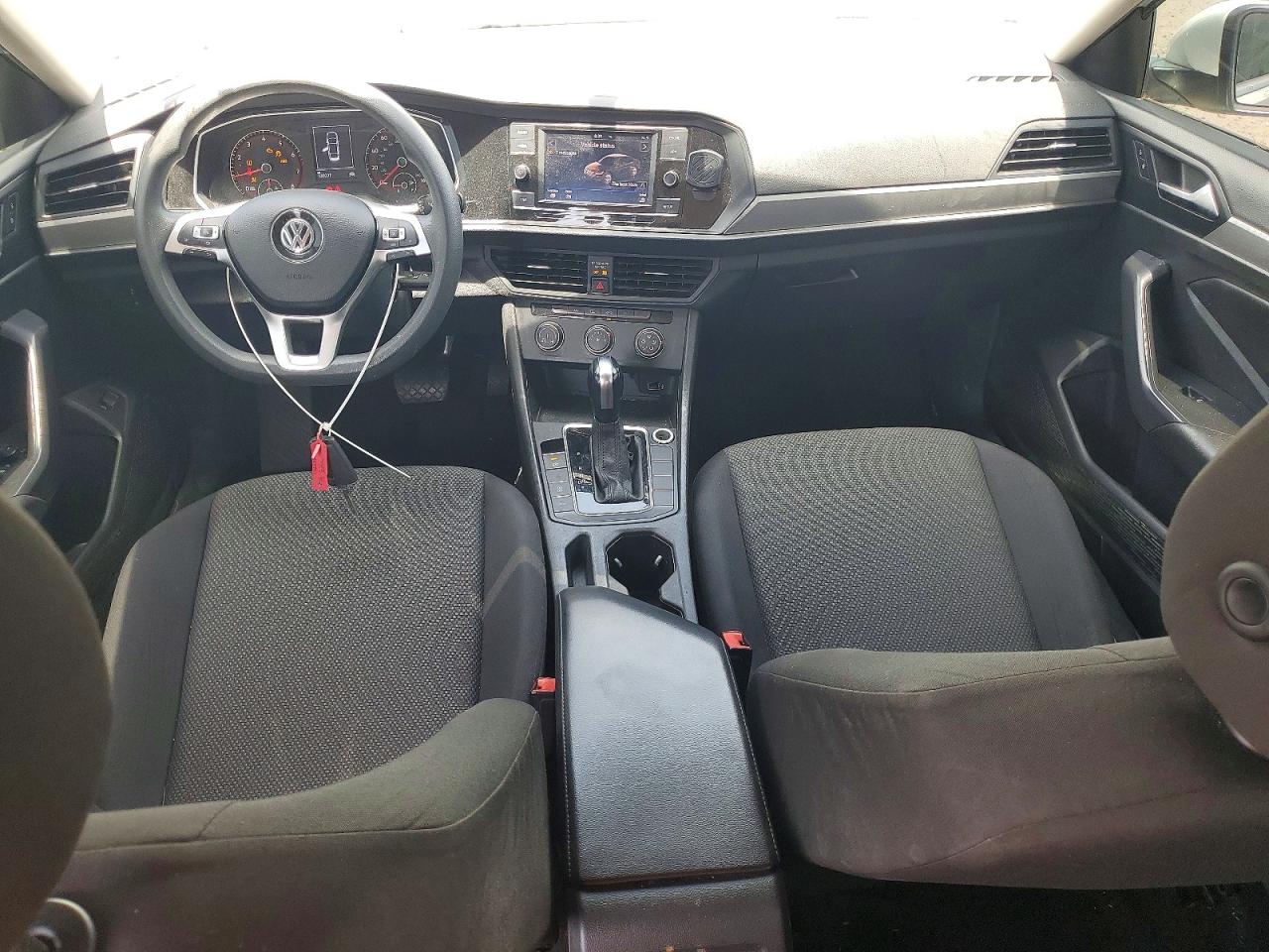 Volkswagen Jetta S