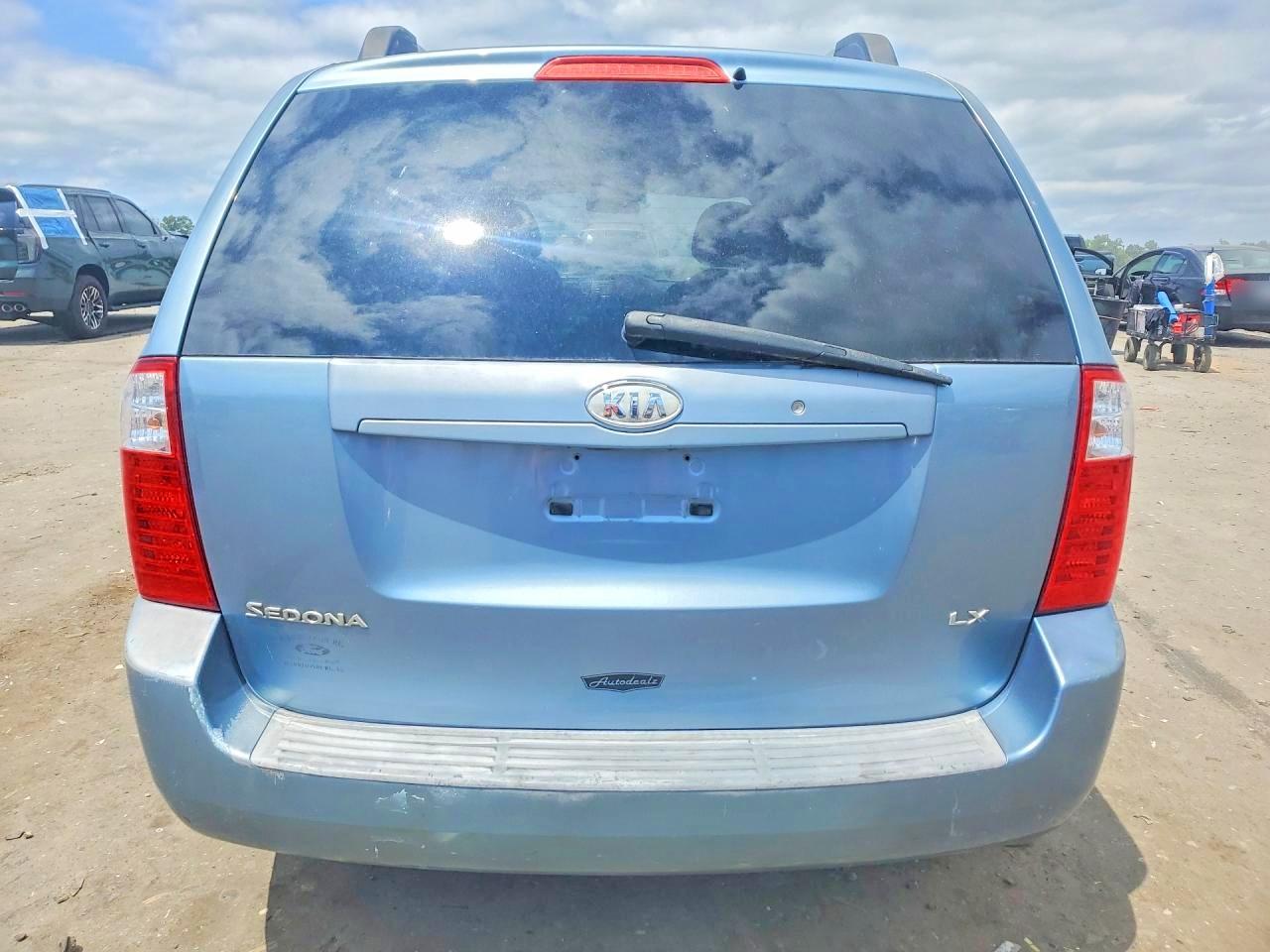 Kia Sedona Lx