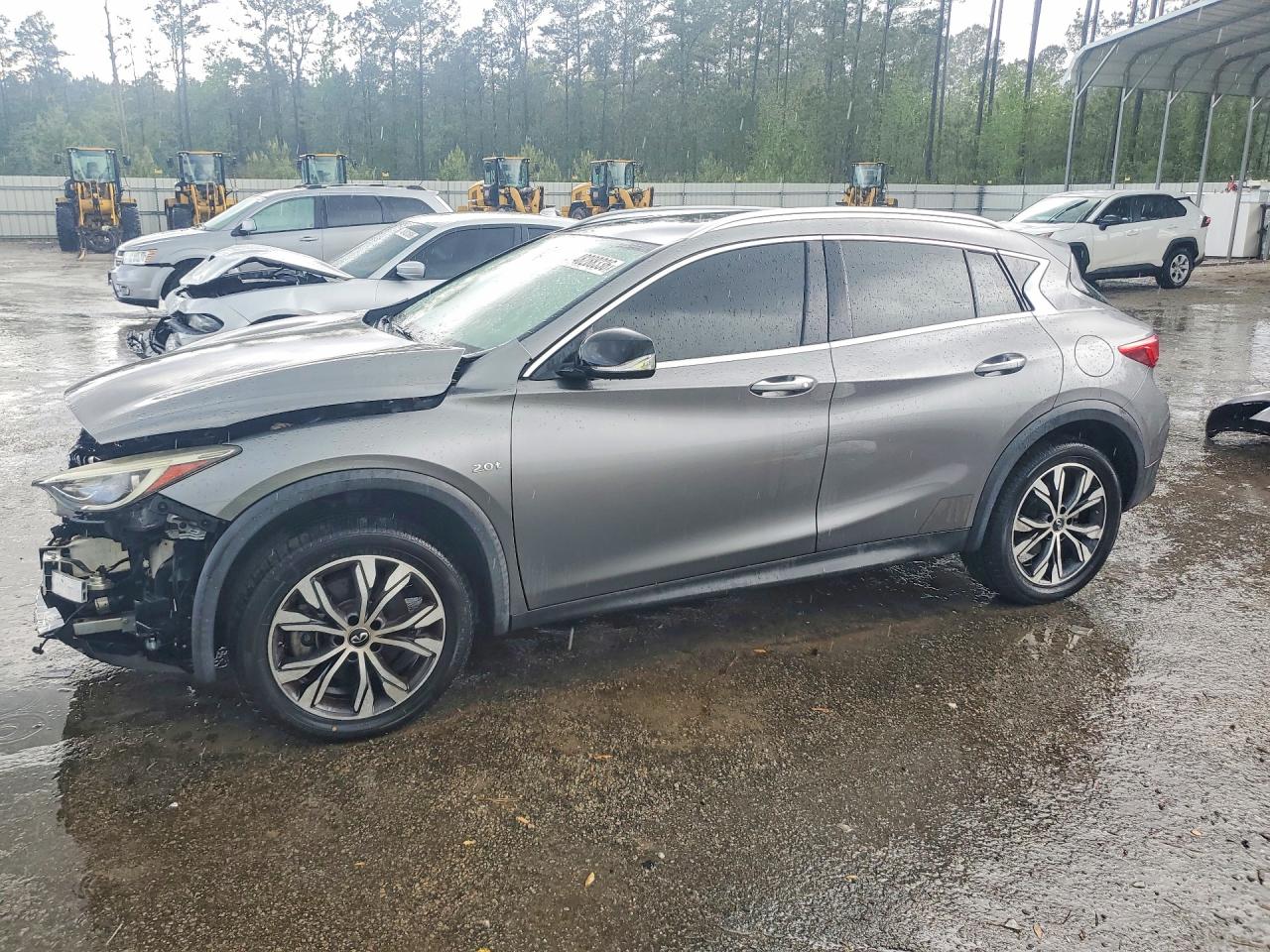 Salvage INFINITI Qx Image