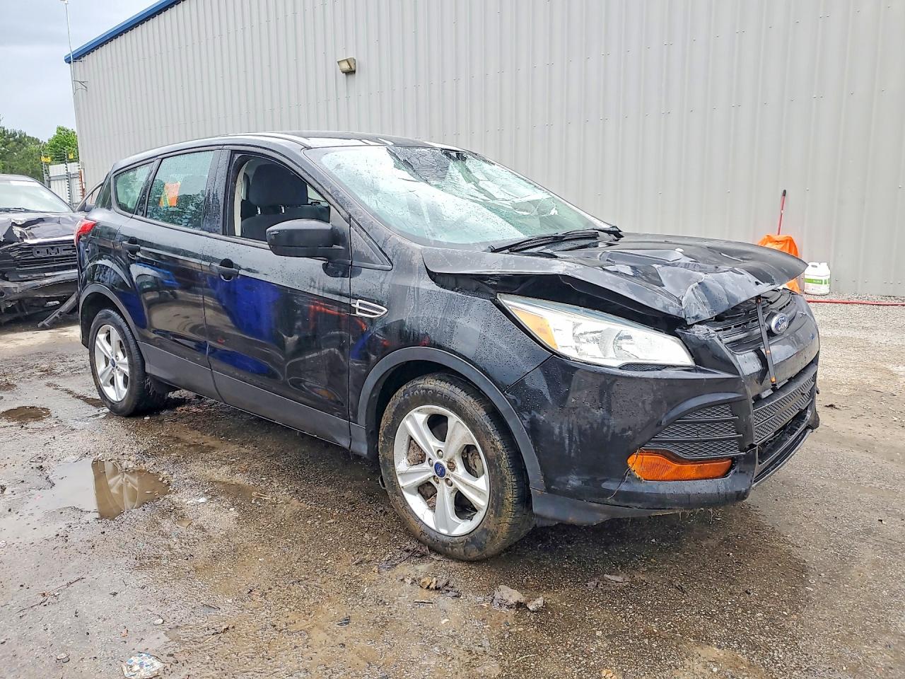 Ford Escape S