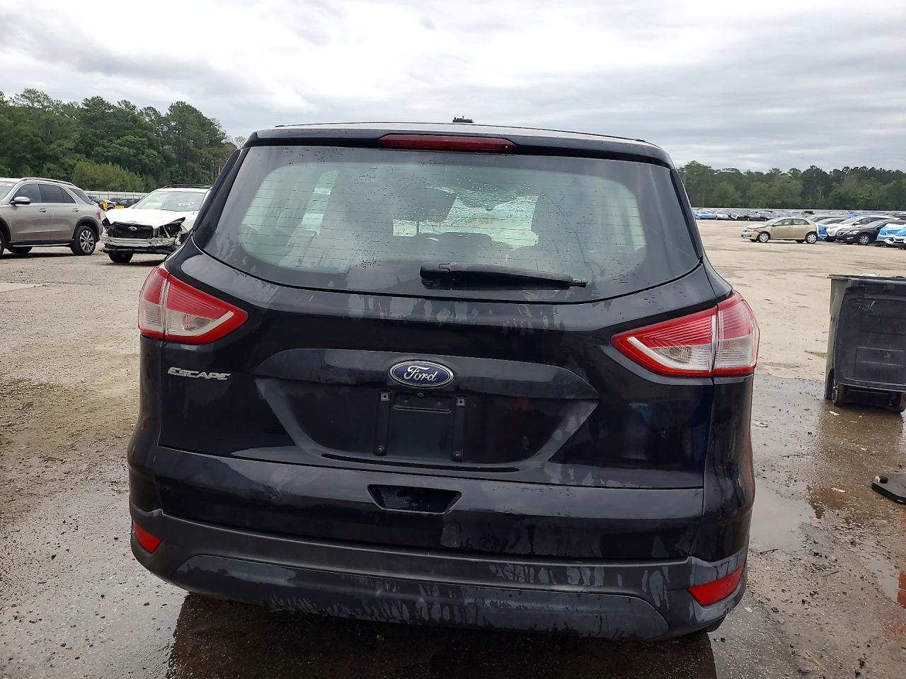 Ford Escape S