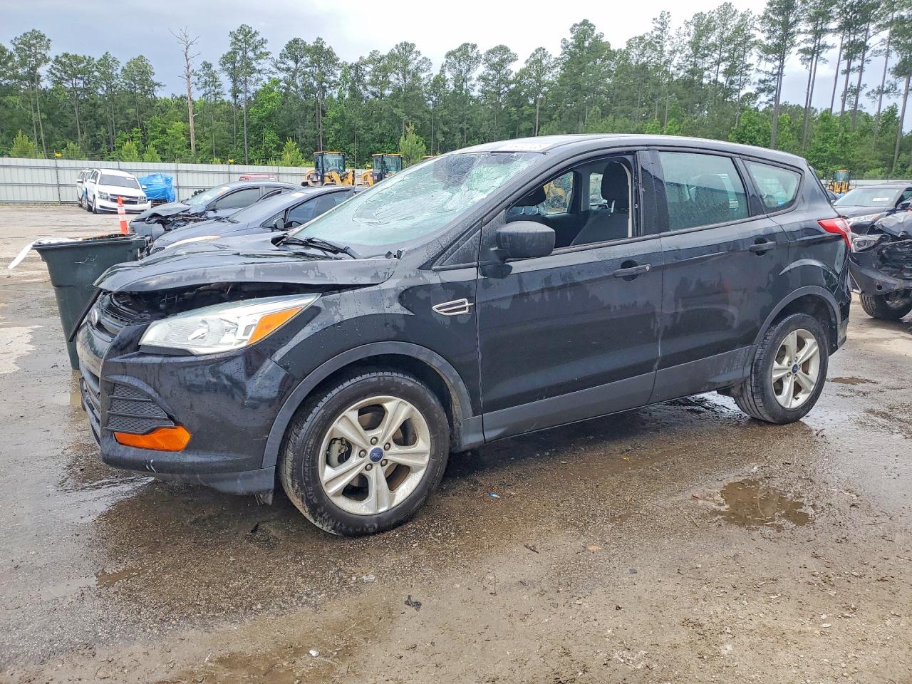 Salvage Ford Escape Image