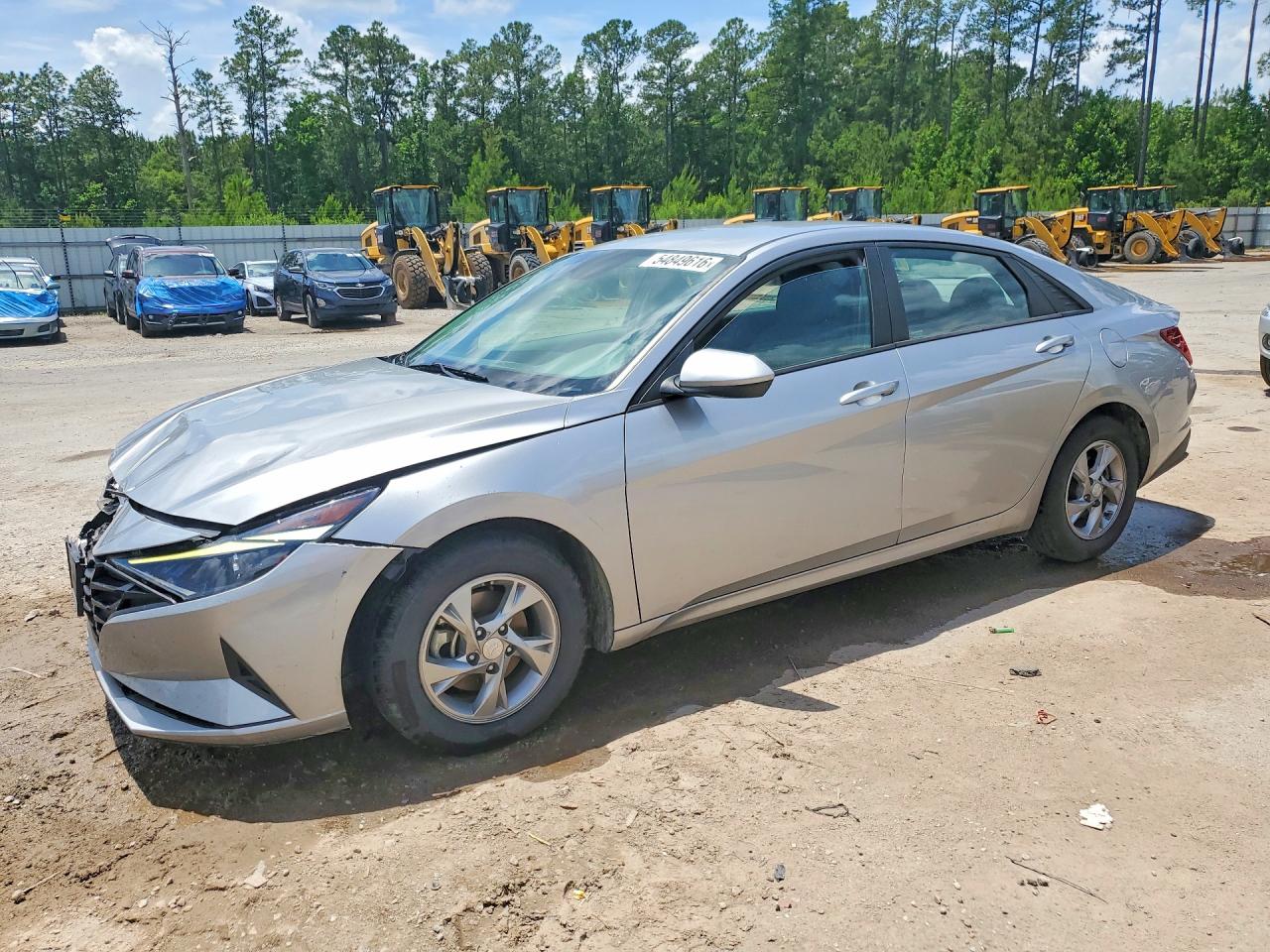 Salvage Hyundai ELANTRA Image