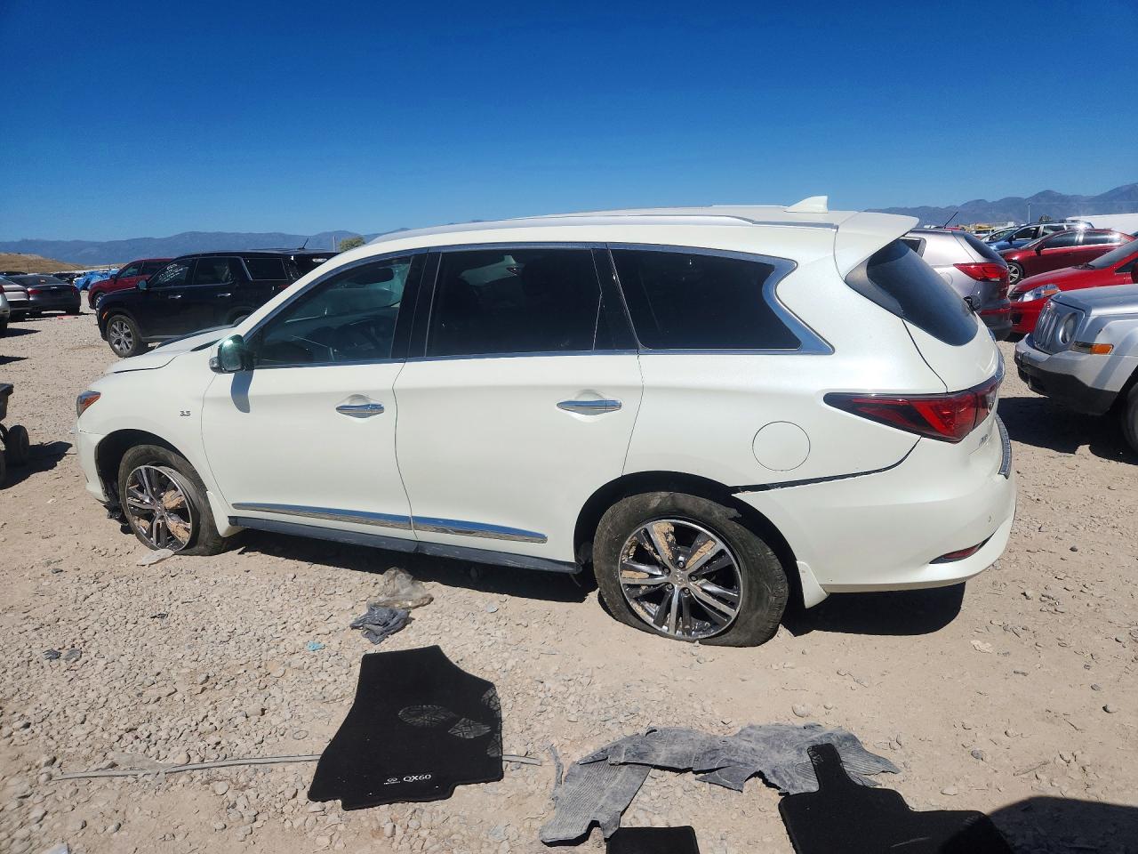 INFINITI Qx Luxe