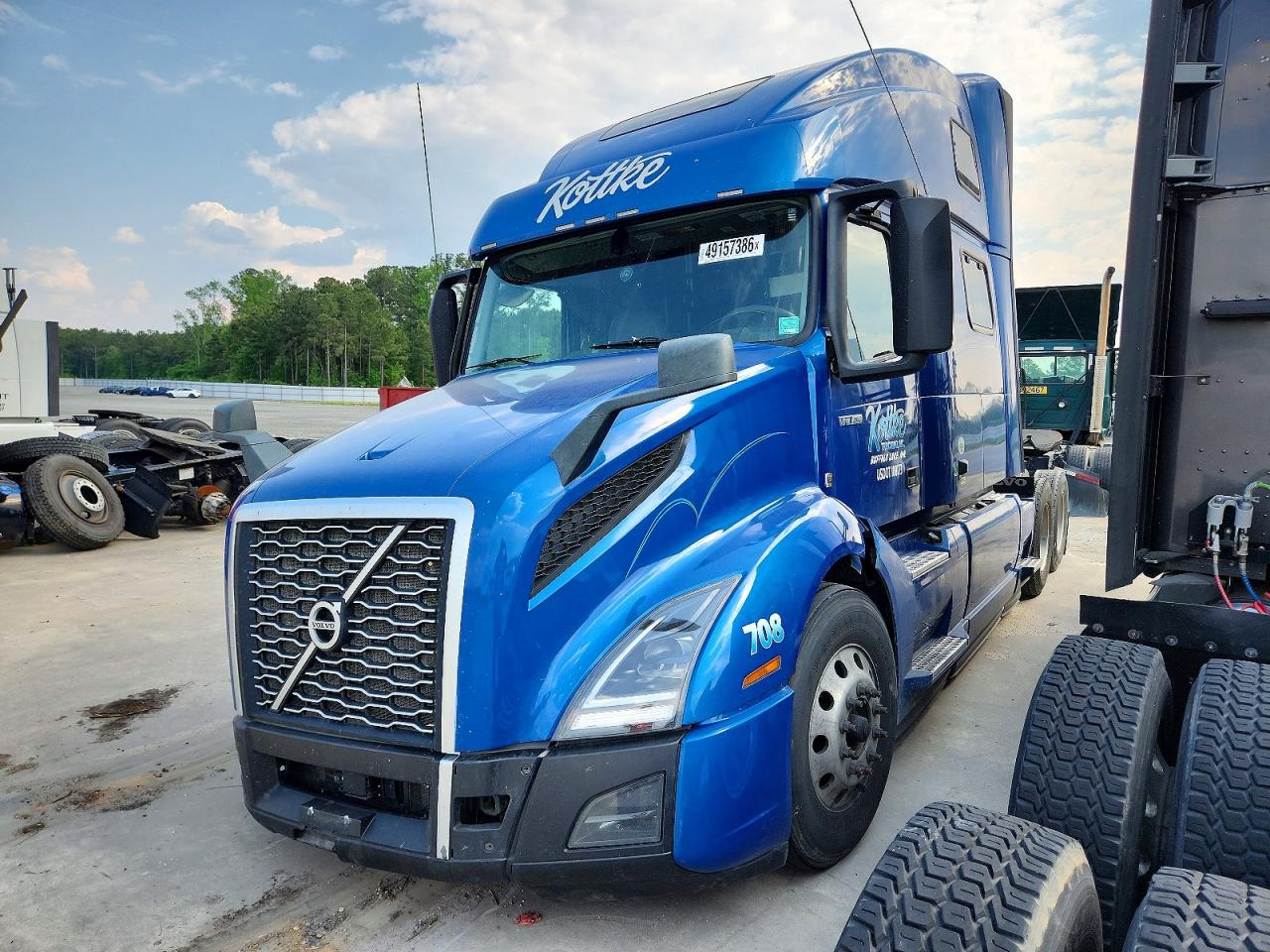 Salvage Volvo Vn Image