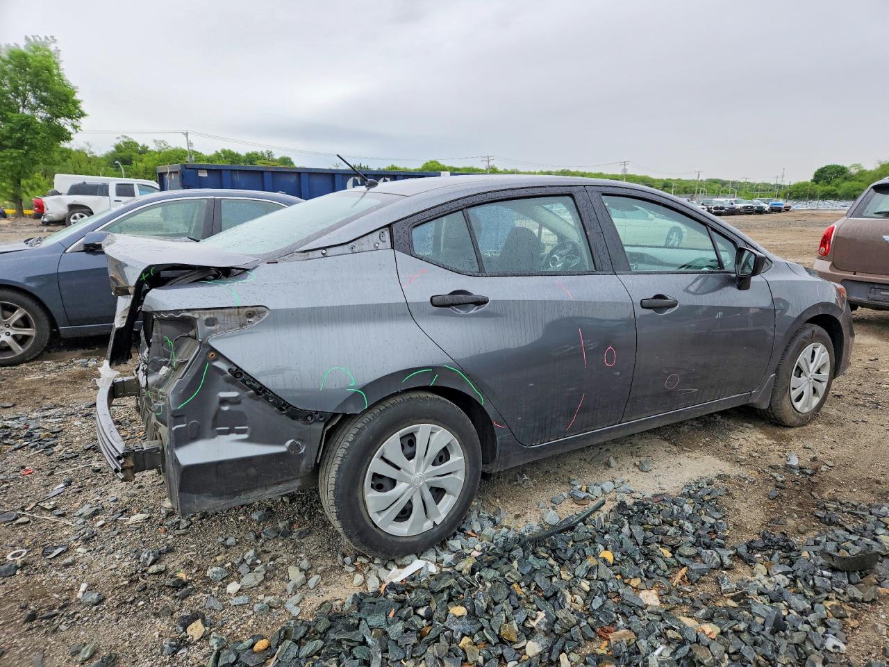 Nissan Versa S