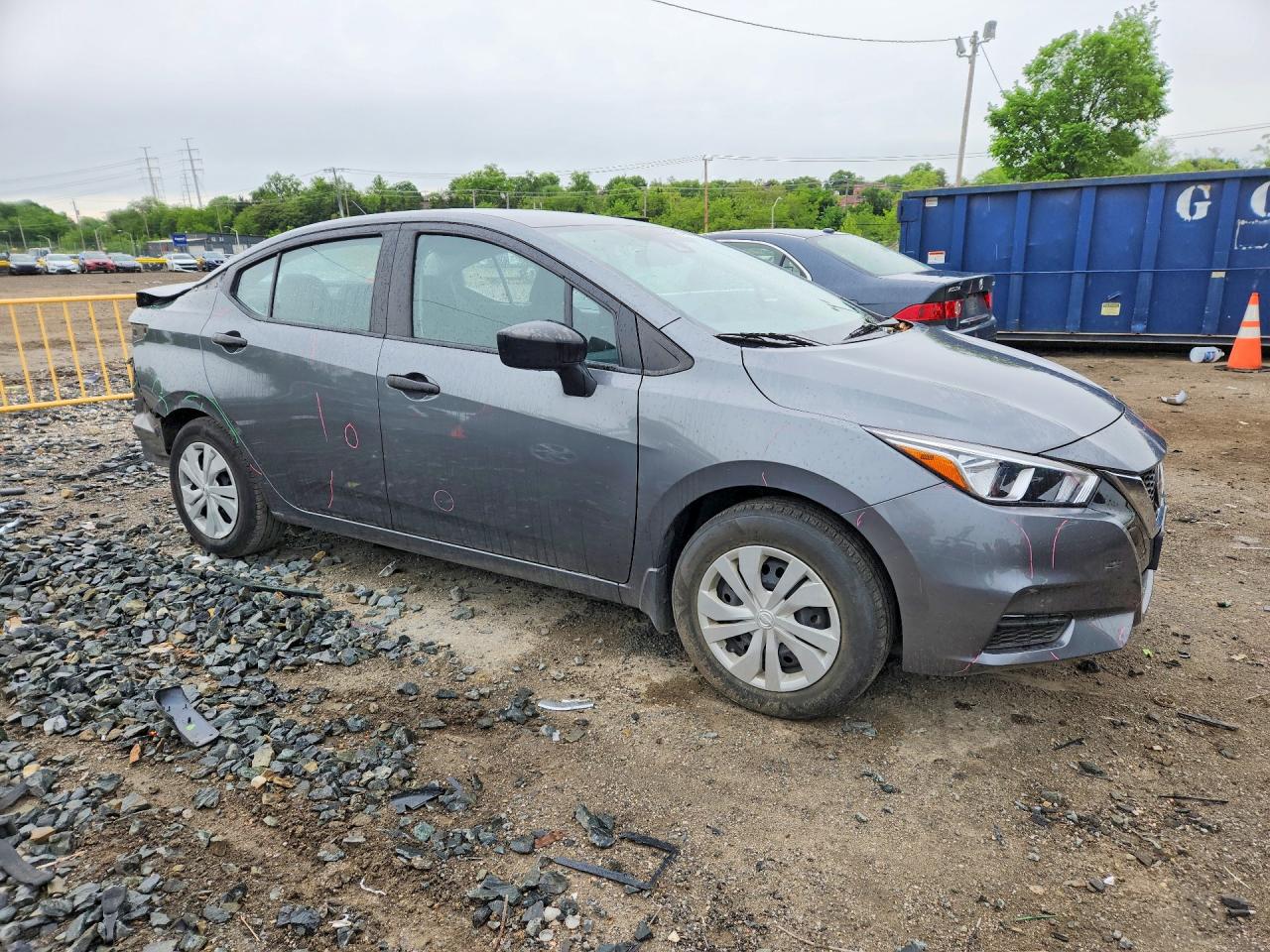 Nissan Versa S