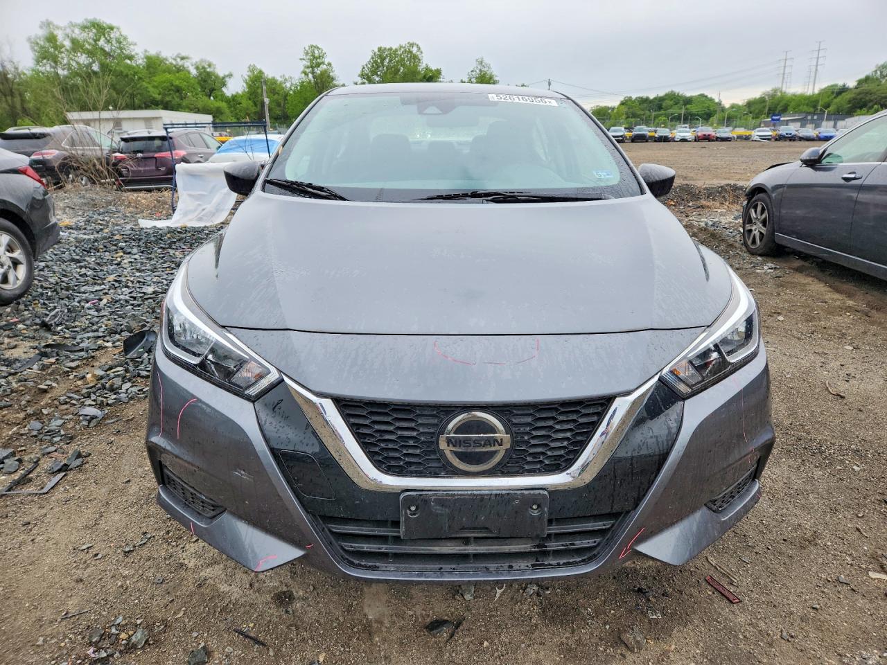 Nissan Versa S