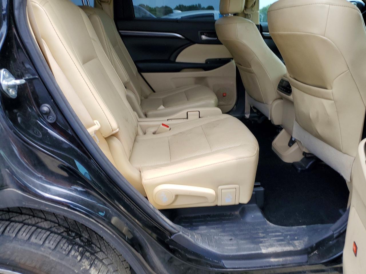 Toyota Highlander Limited Platinum