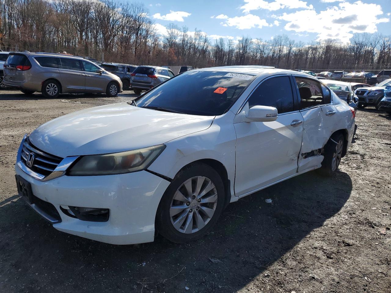 Salvage Honda Accord Image