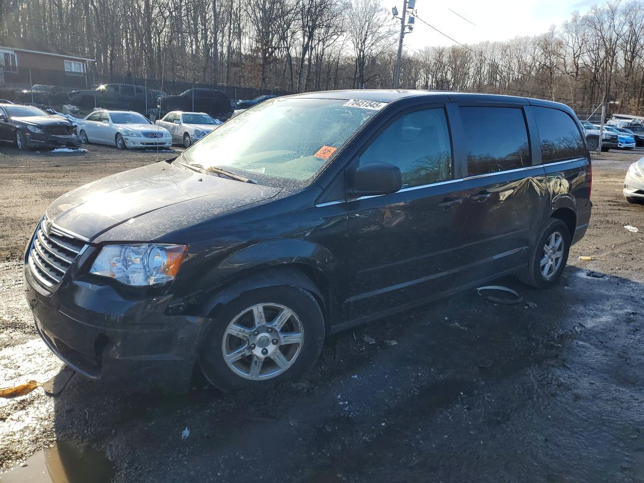 Salvage Chrysler Minivan Image
