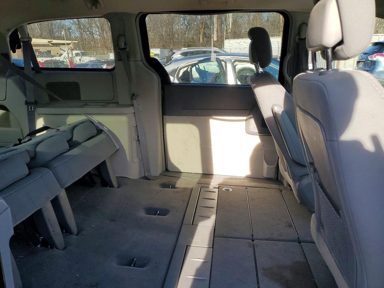 Chrysler Minivan Lx