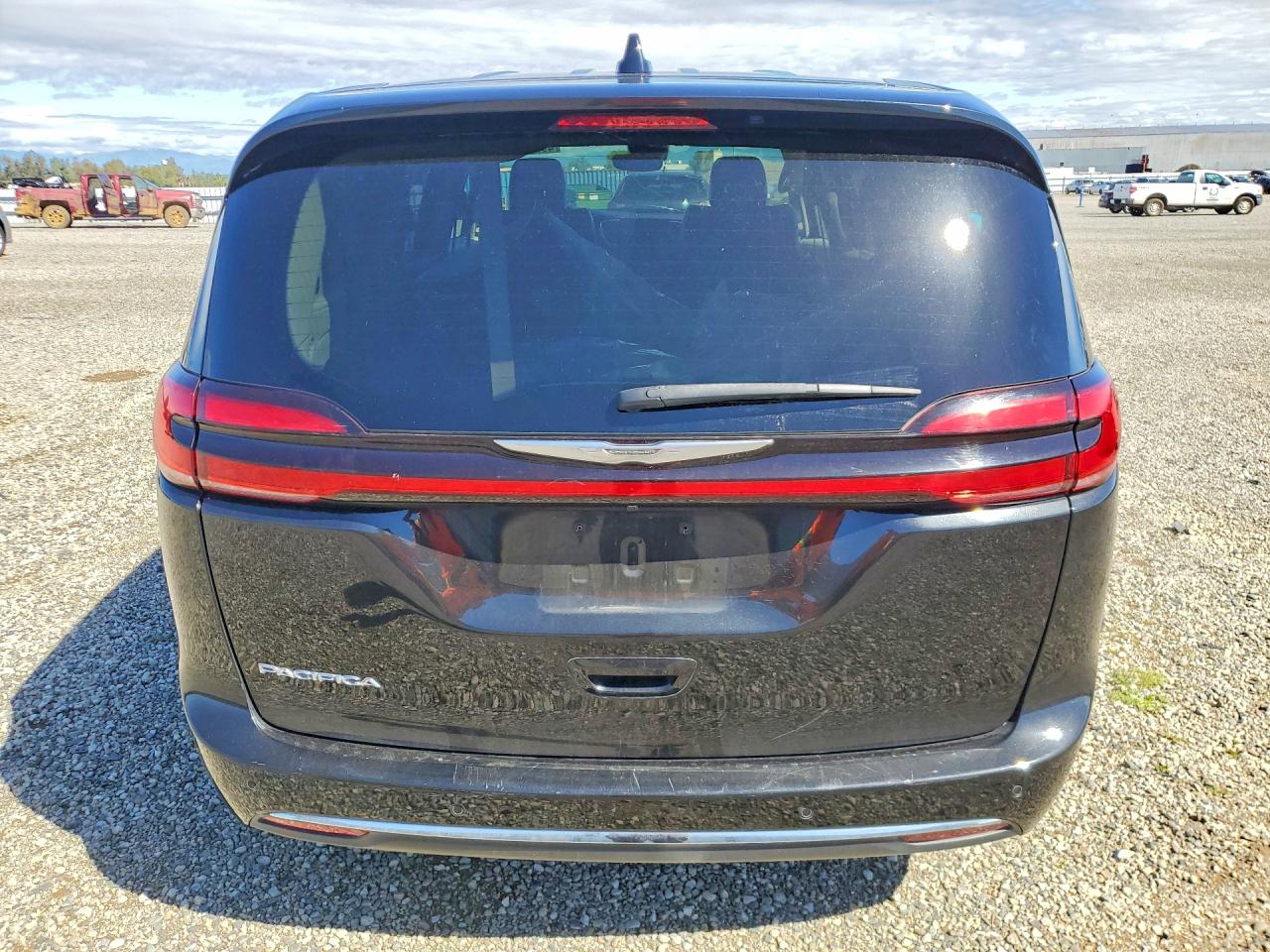 Chrysler Pacifica Touring L
