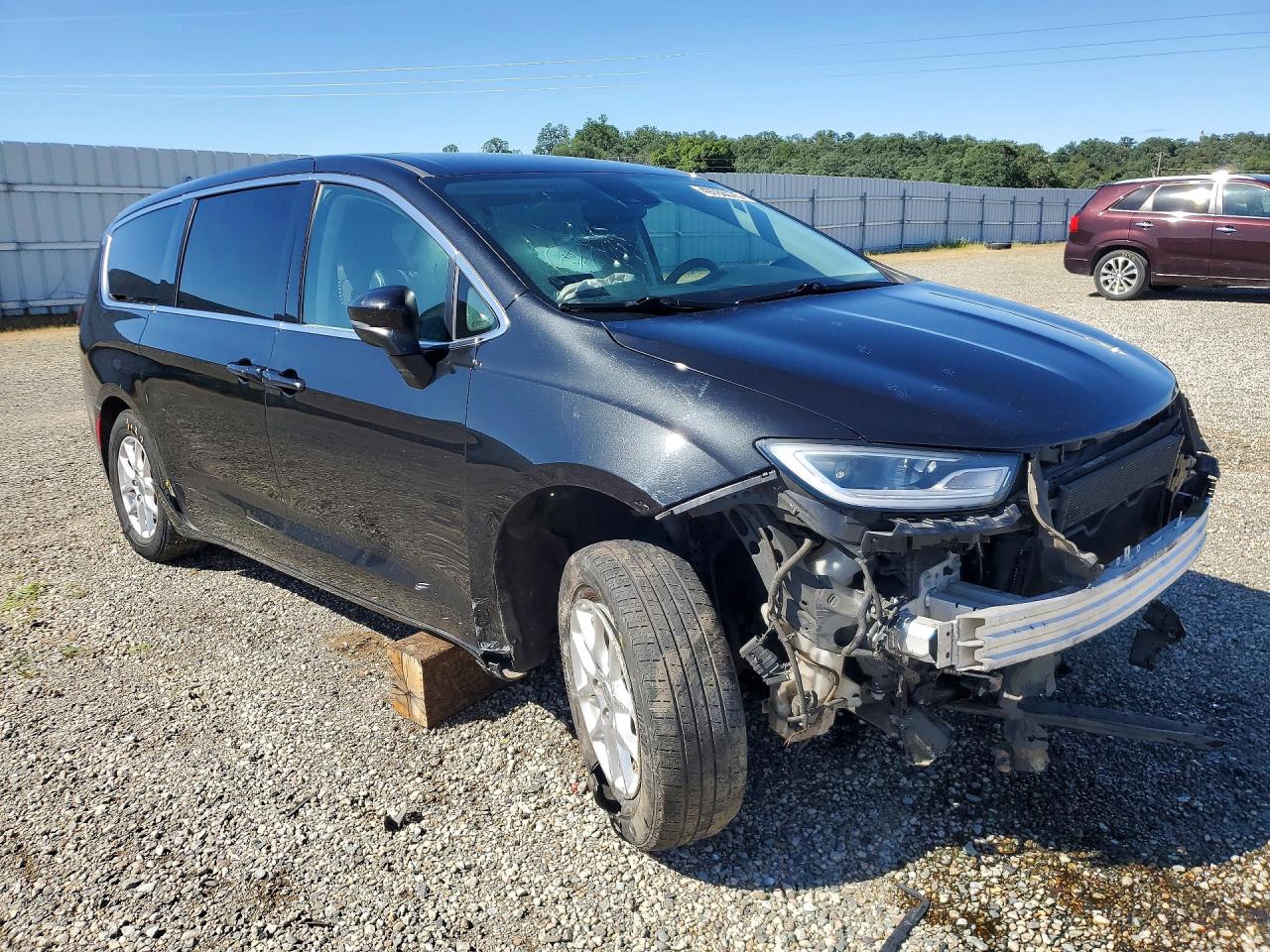 Chrysler Pacifica Touring L