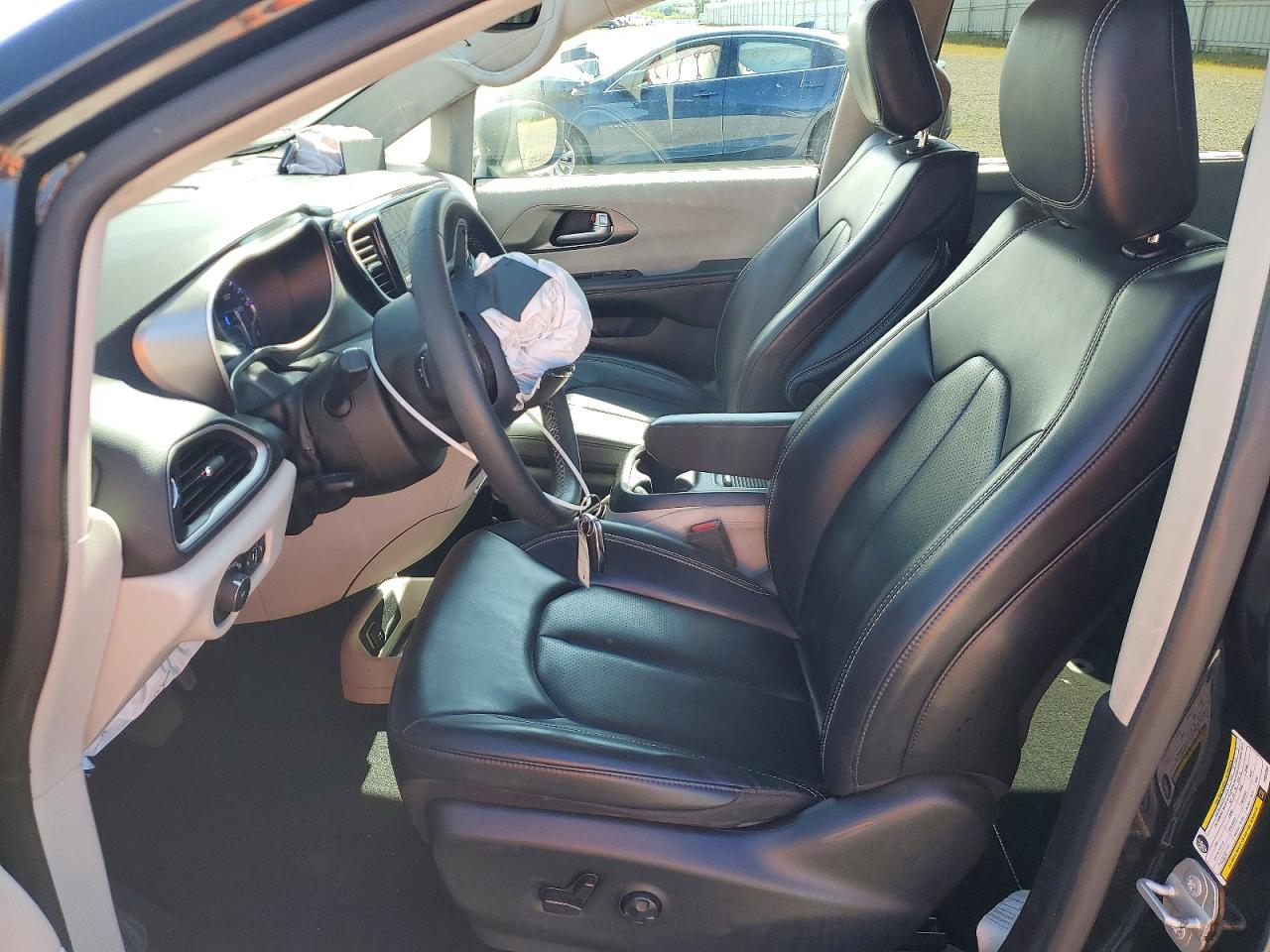 Chrysler Pacifica Touring L