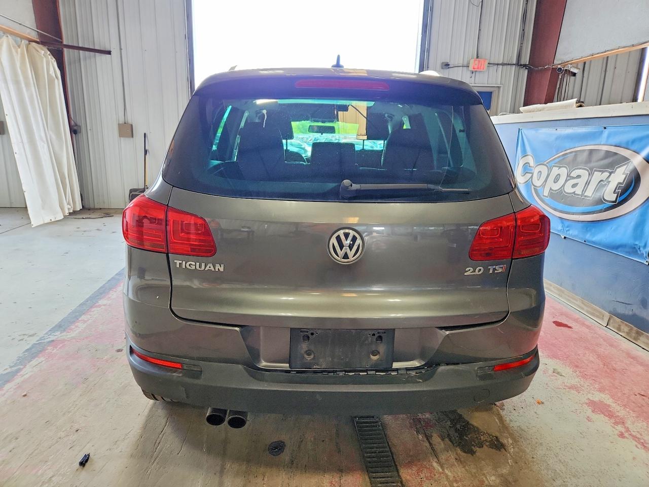 Volkswagen Tiguan S