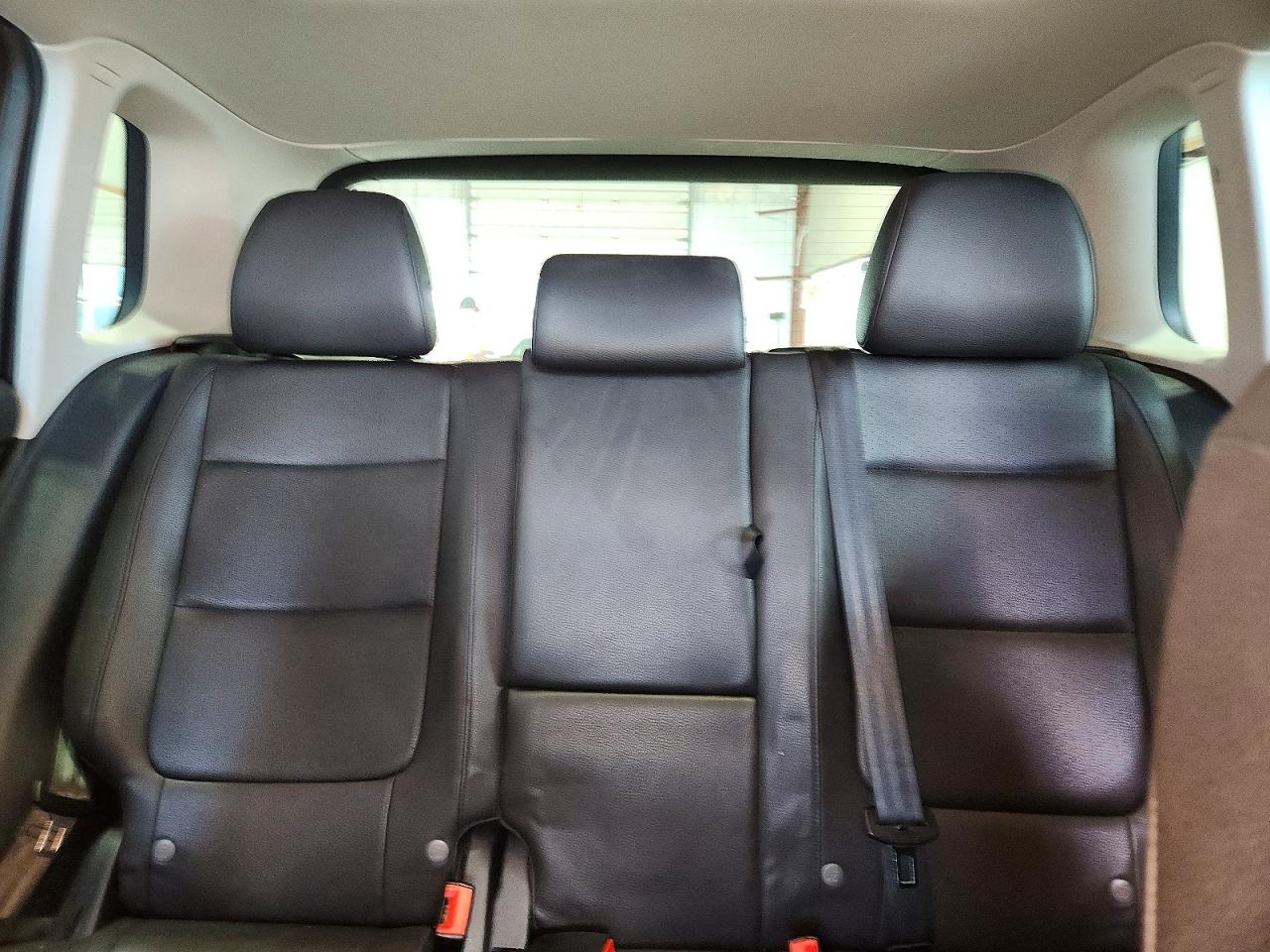 Volkswagen Tiguan S