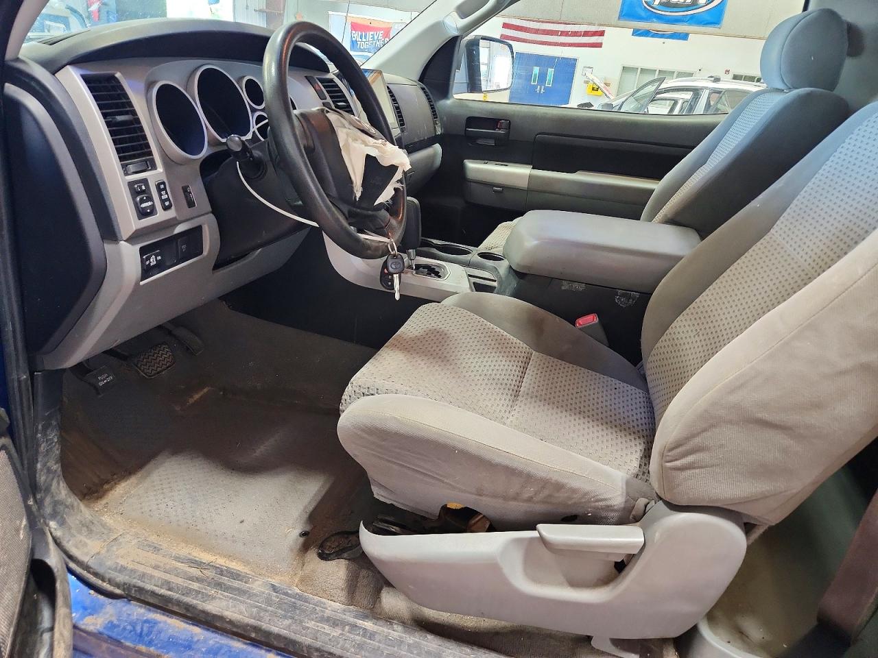 Toyota Tundra Base