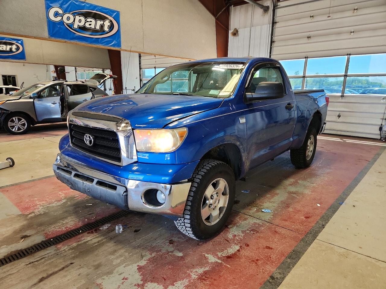Salvage Toyota Tundra Image