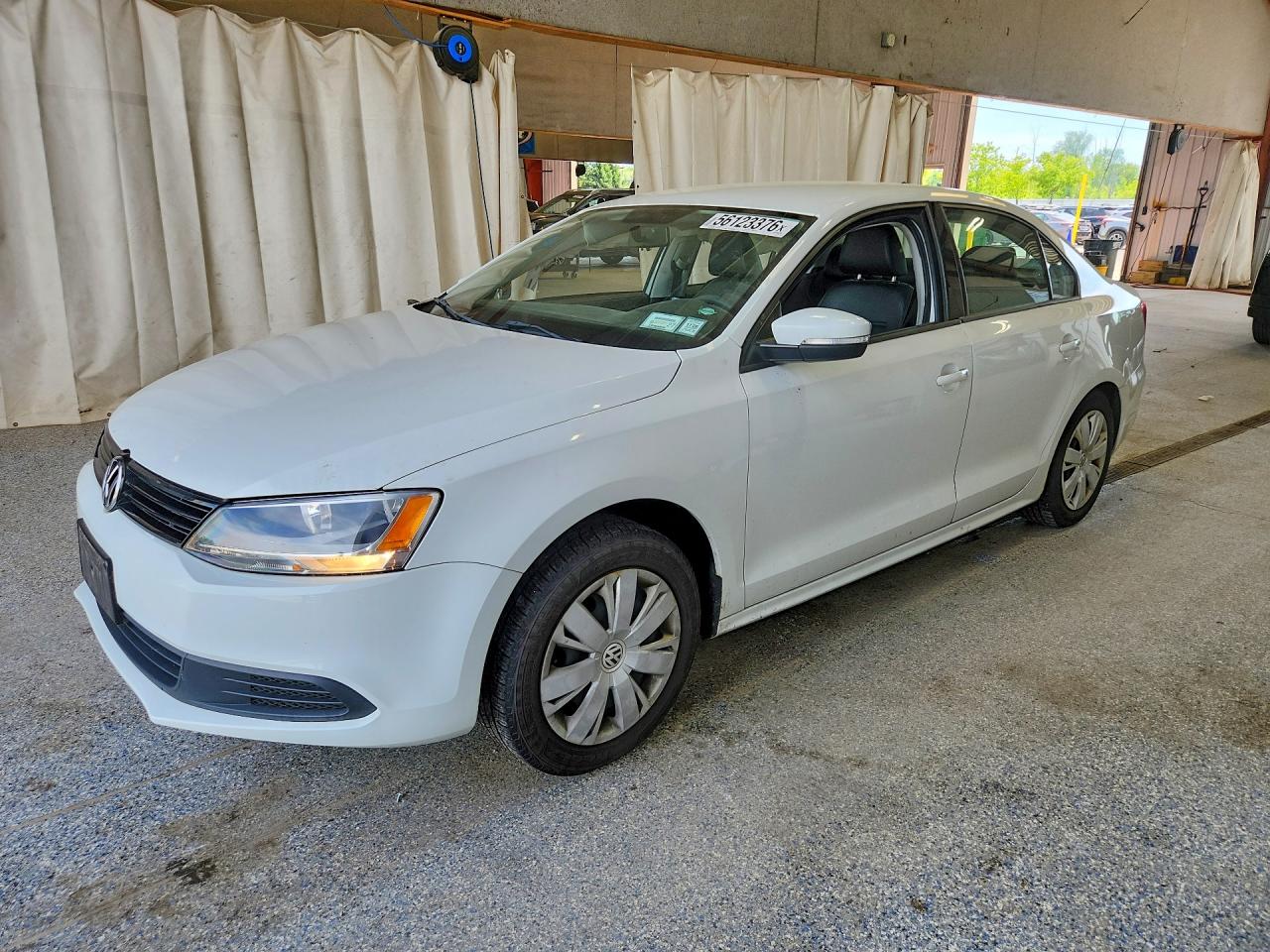 Salvage Volkswagen Jetta Image