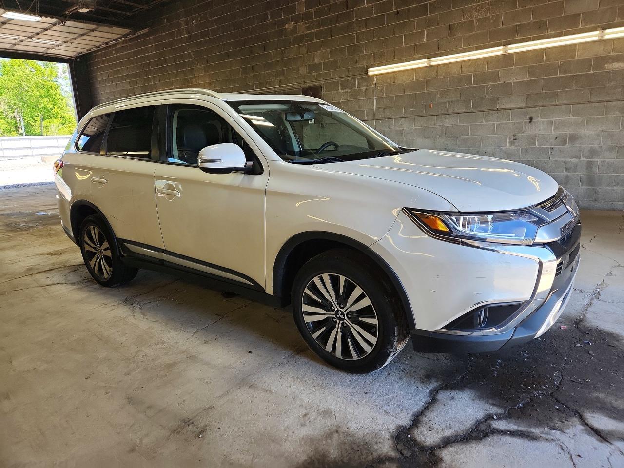 Mitsubishi Outlander Se
