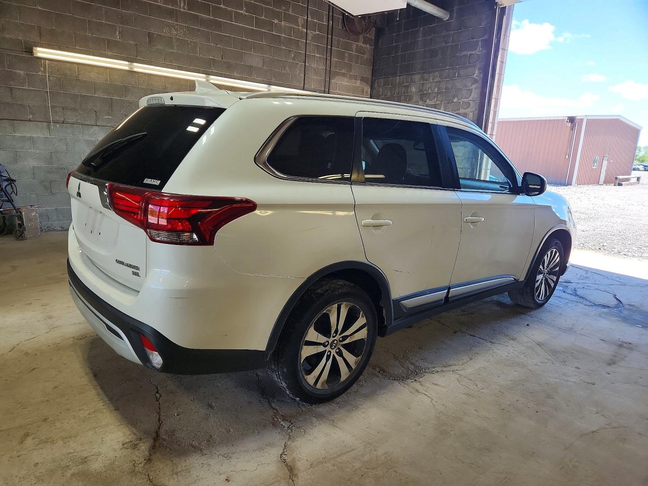 Mitsubishi Outlander Se