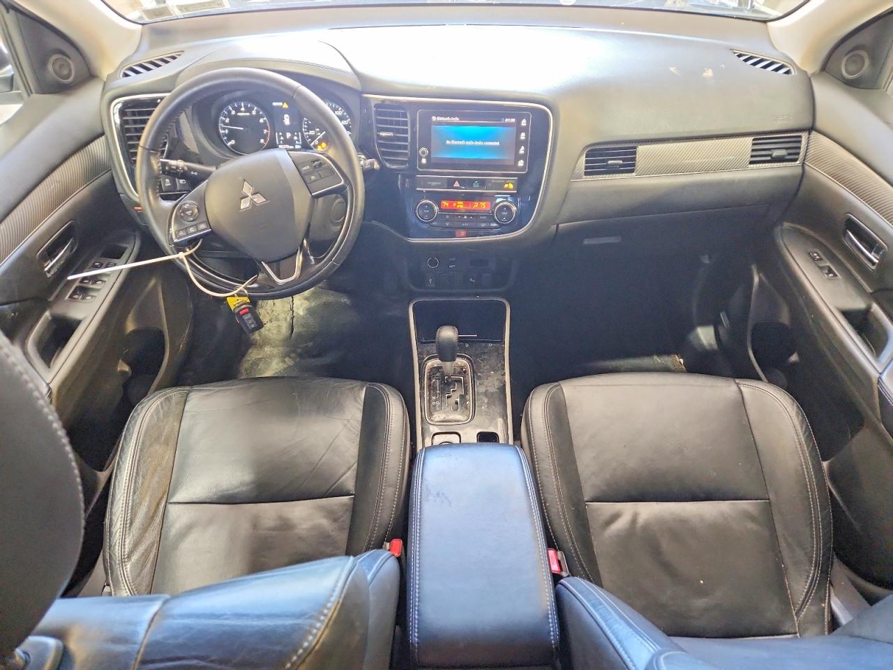 Mitsubishi Outlander Se