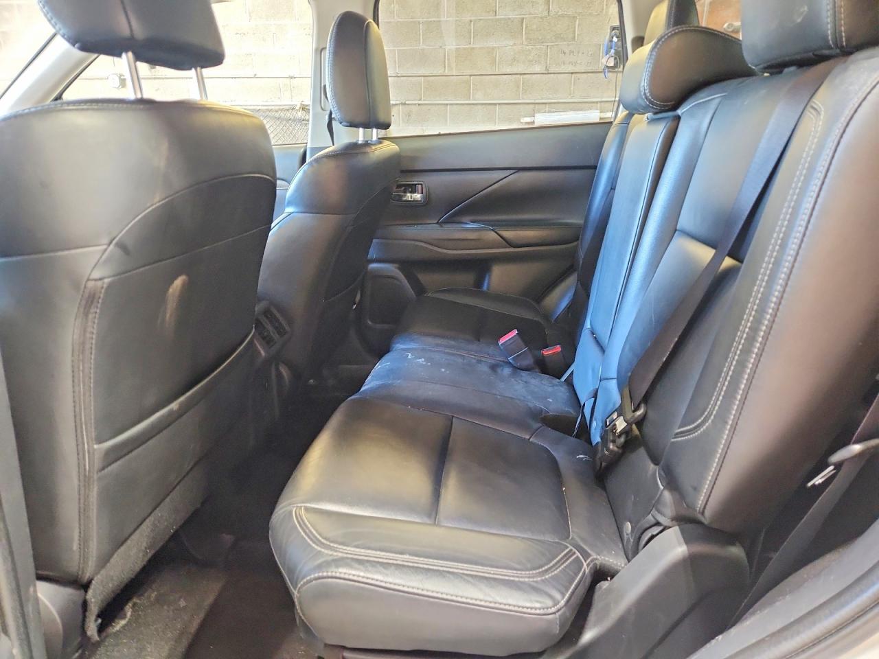 Mitsubishi Outlander Se