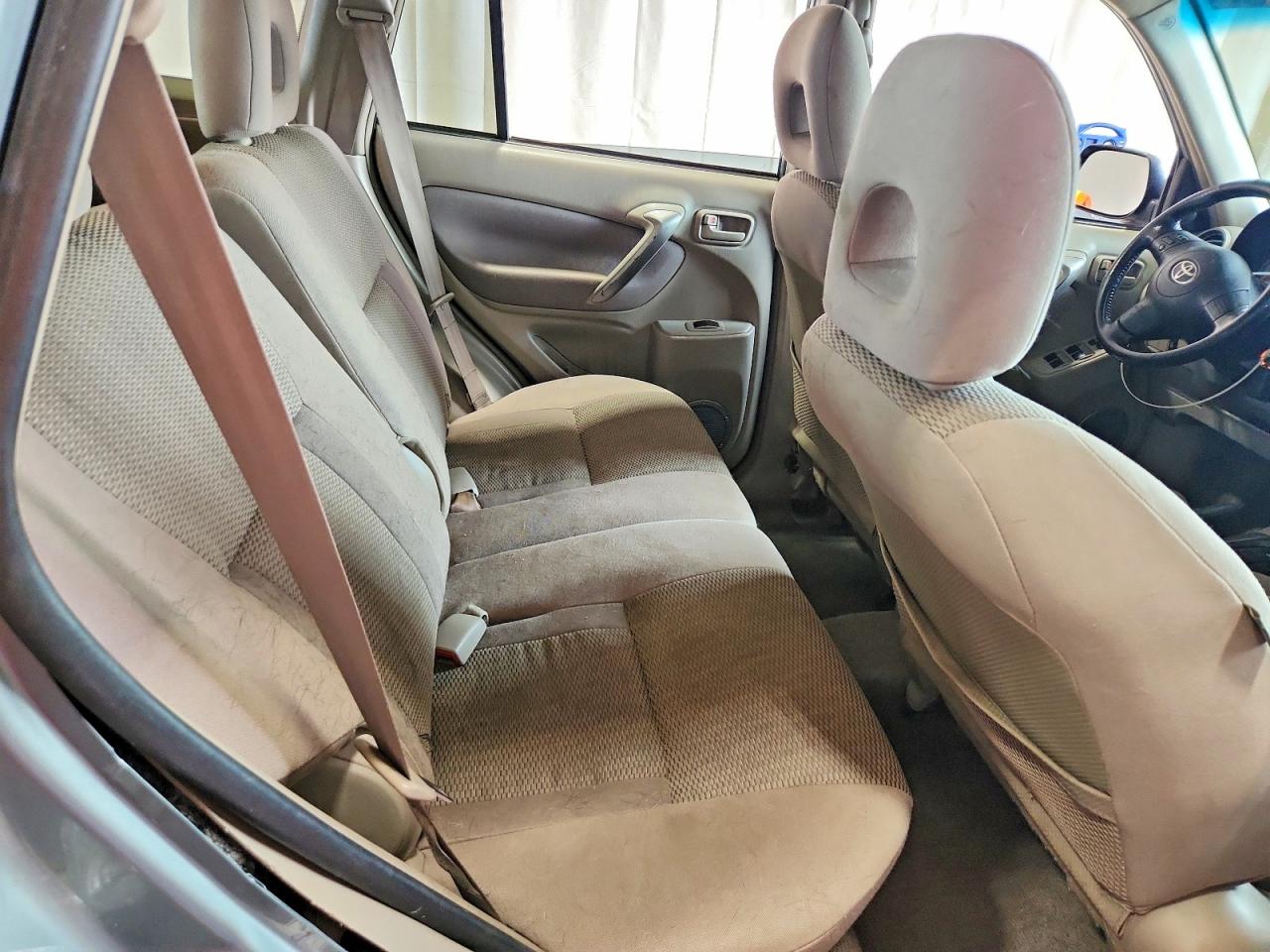 Toyota RAV4 Base