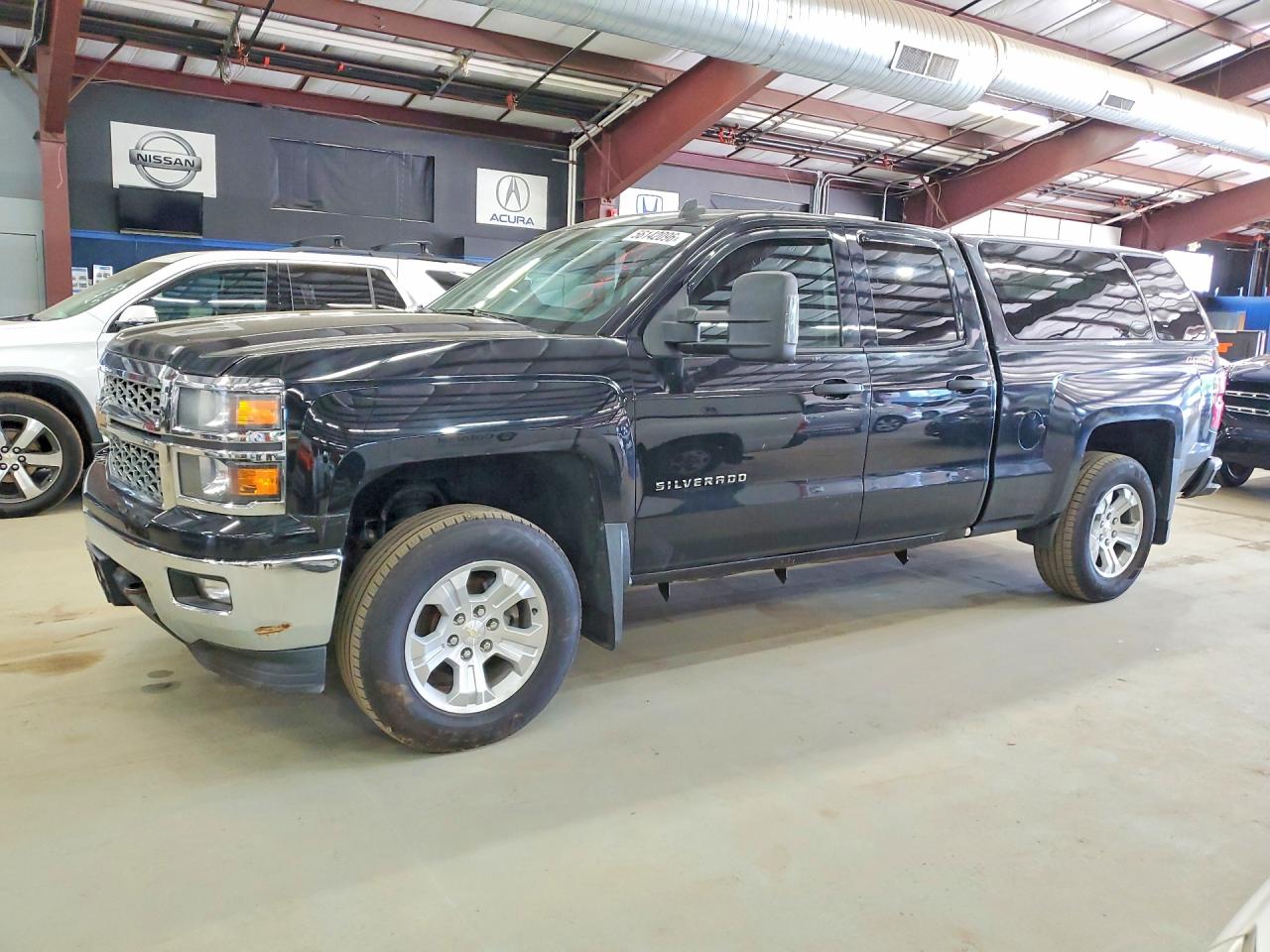 Salvage Chevrolet Silverado Image