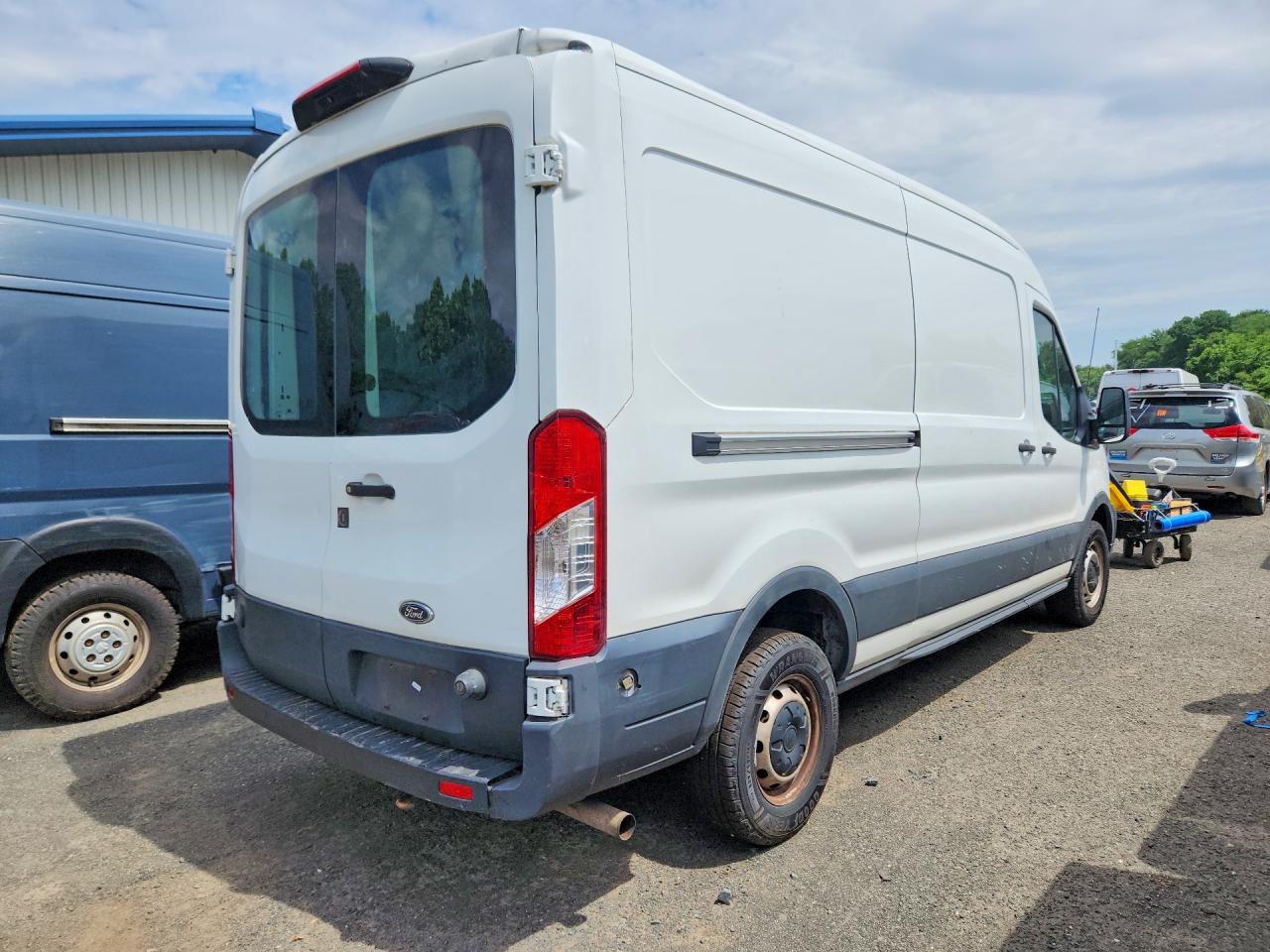 Ford Transit T-250