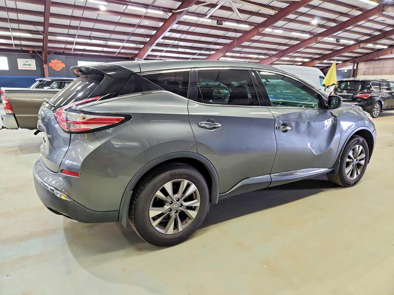 Nissan Murano S