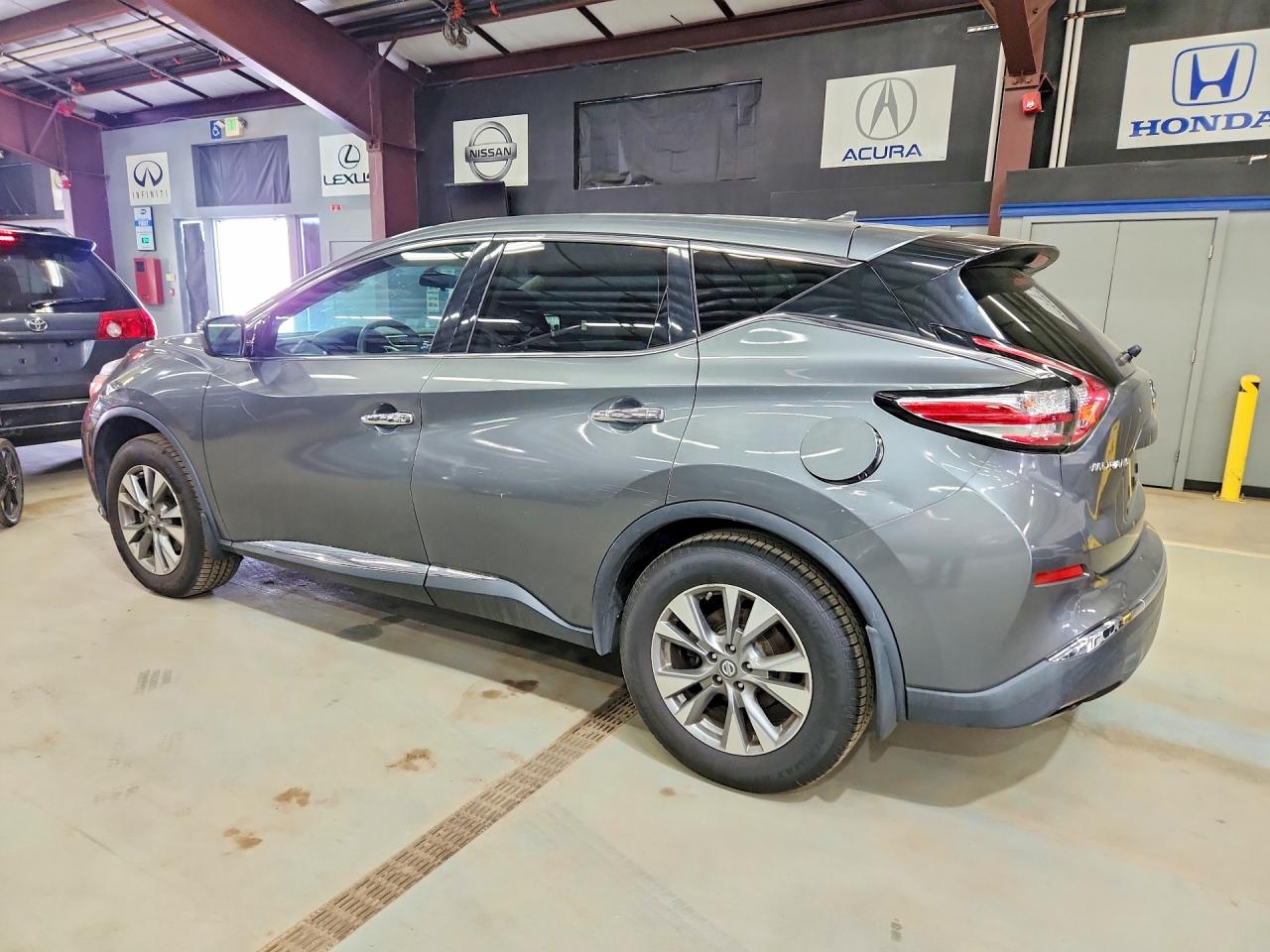 Nissan Murano S