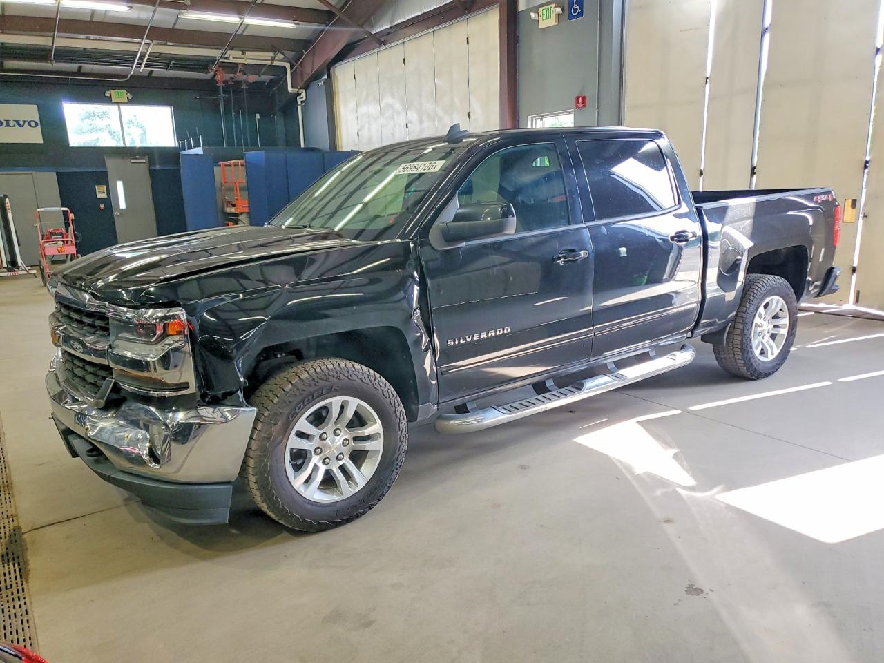 Salvage Chevrolet Silverado Image