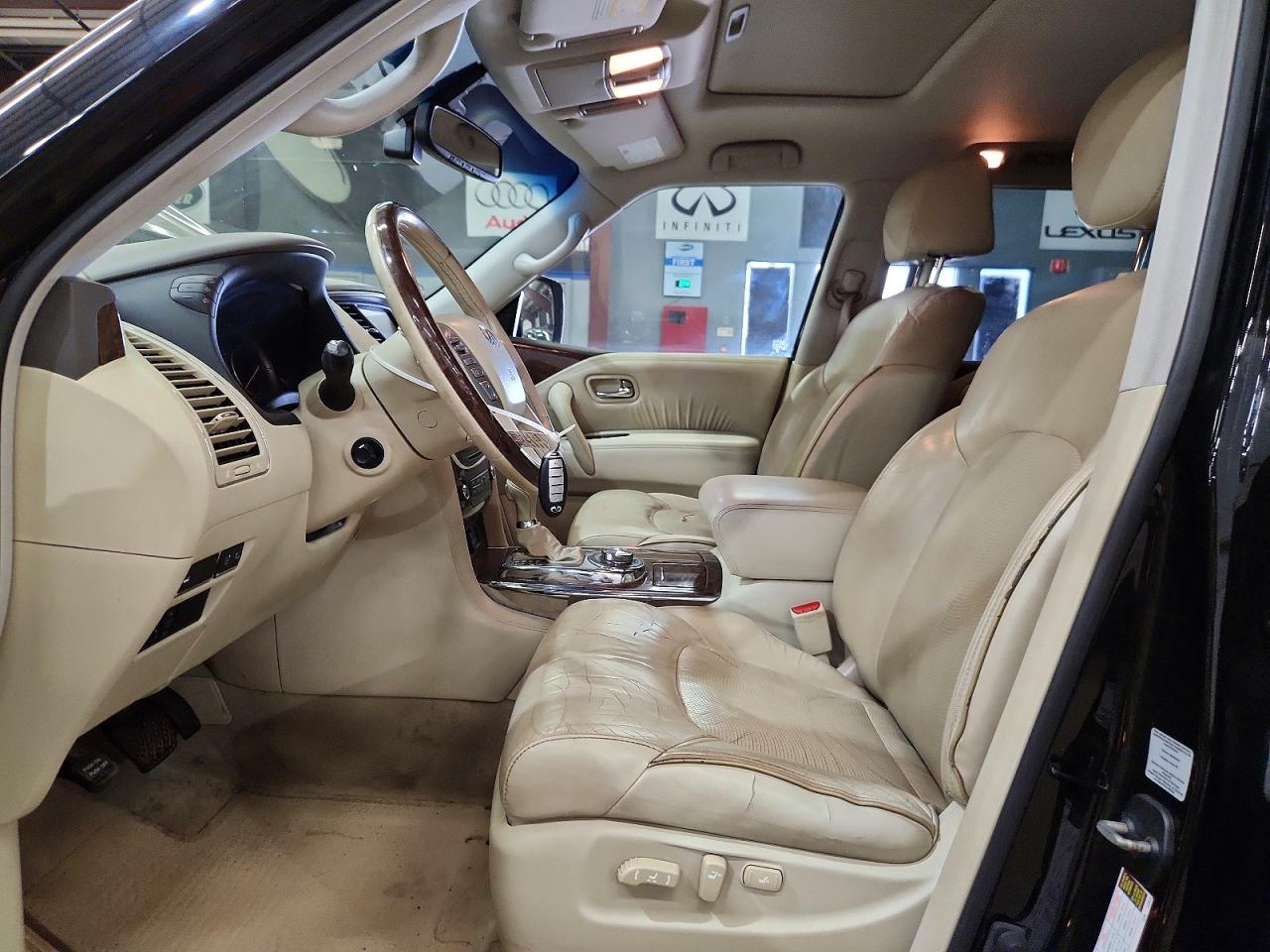 INFINITI Qx Base