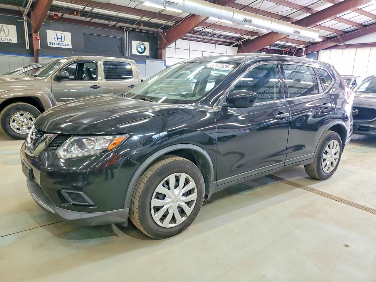 Salvage Nissan Rogue Image