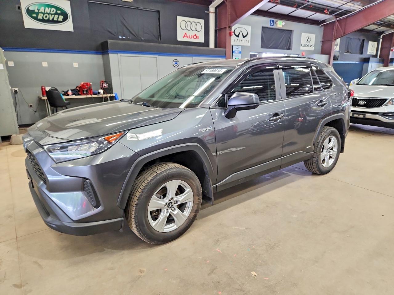 Salvage Toyota RAV4 Image