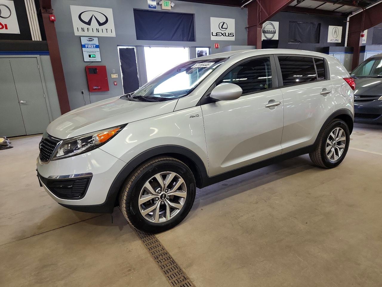 Salvage Kia Sportage Image