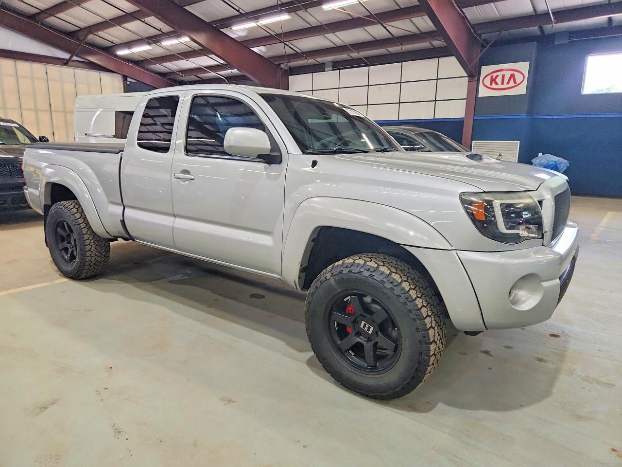Toyota Tacoma Access Cab