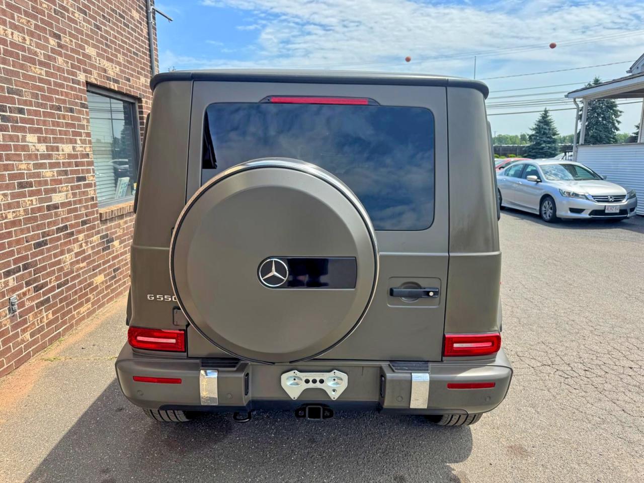 Mercedes-Benz G-Class 550