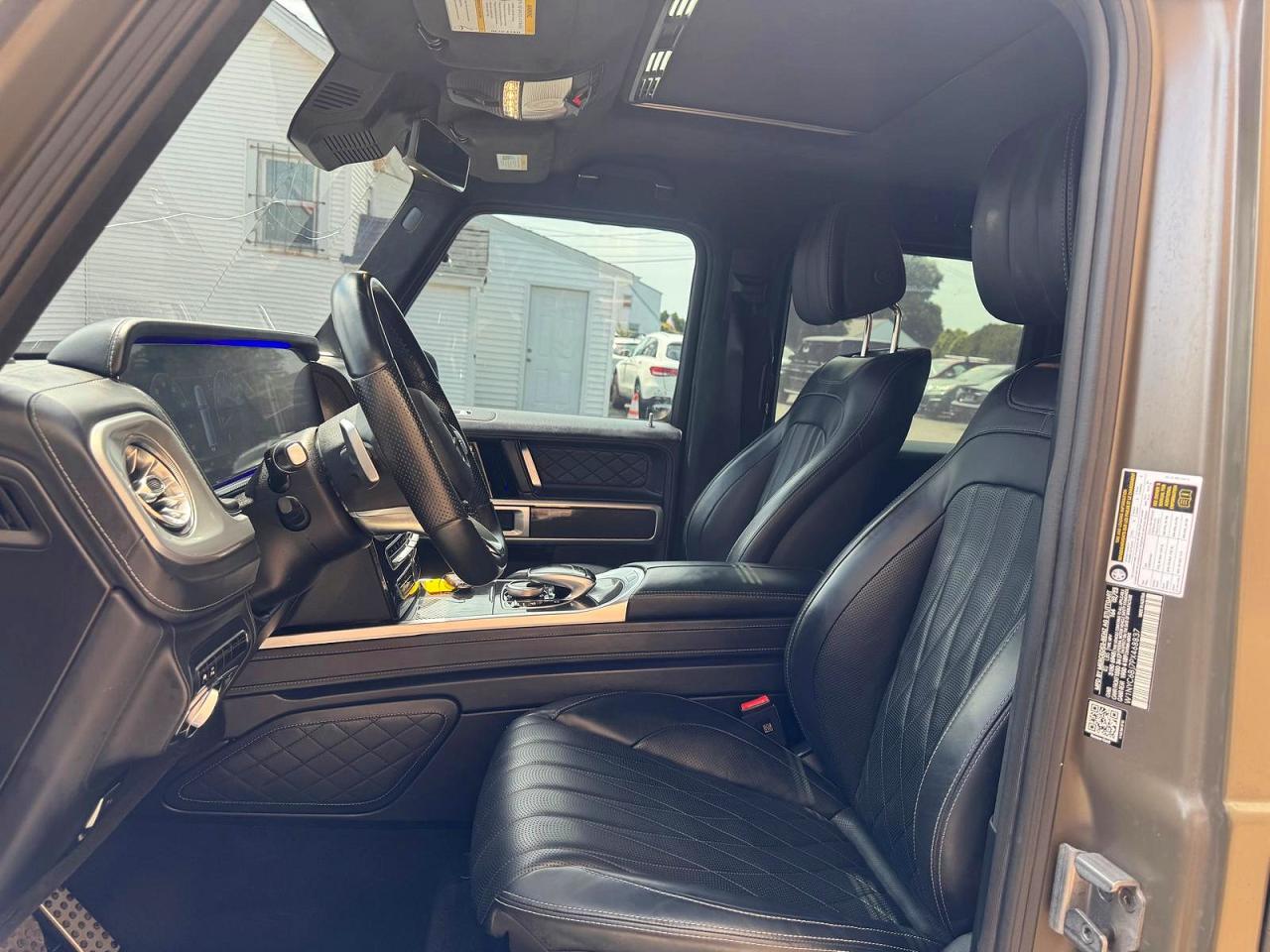 Mercedes-Benz G-Class 550