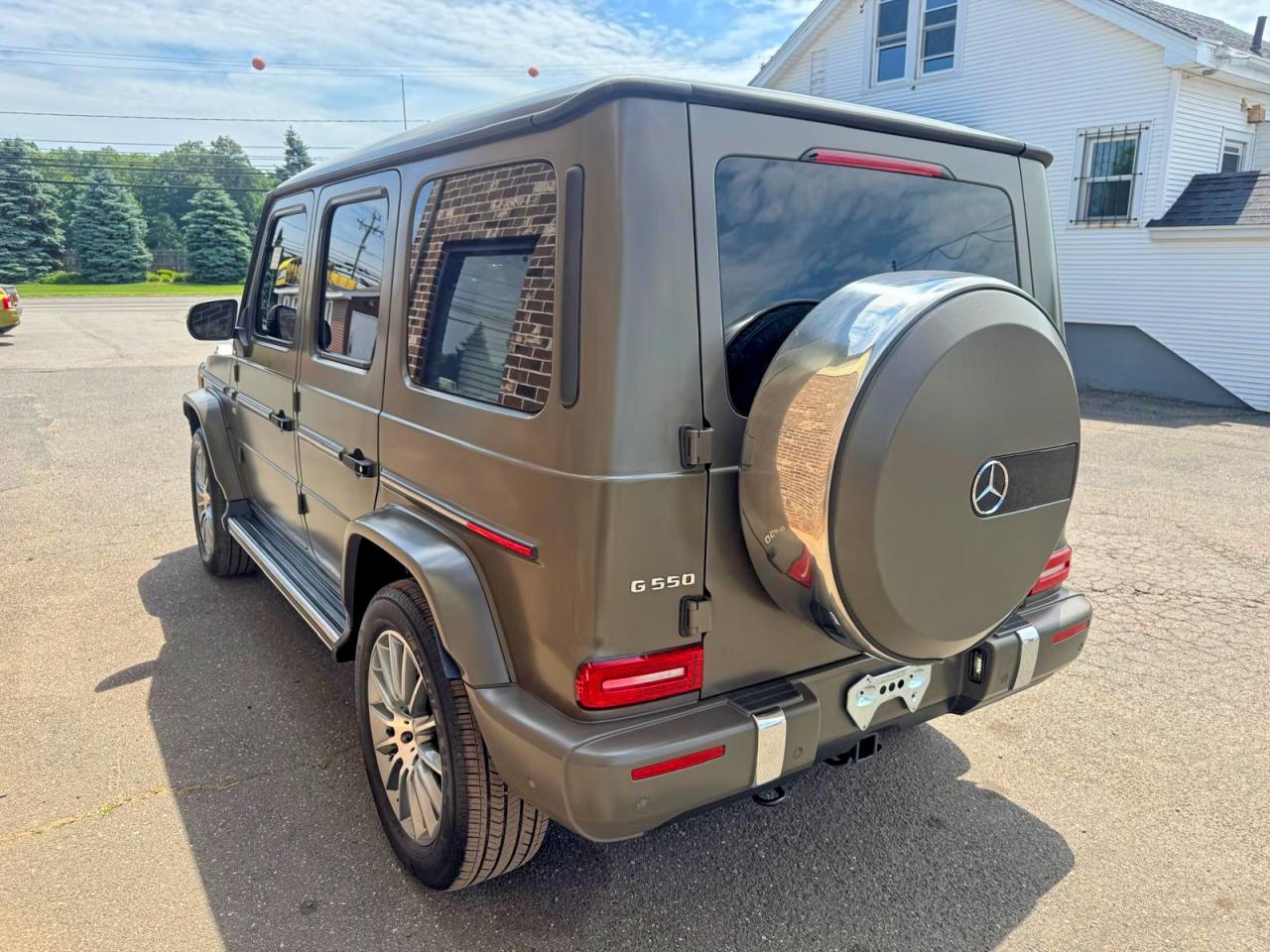Mercedes-Benz G-Class 550