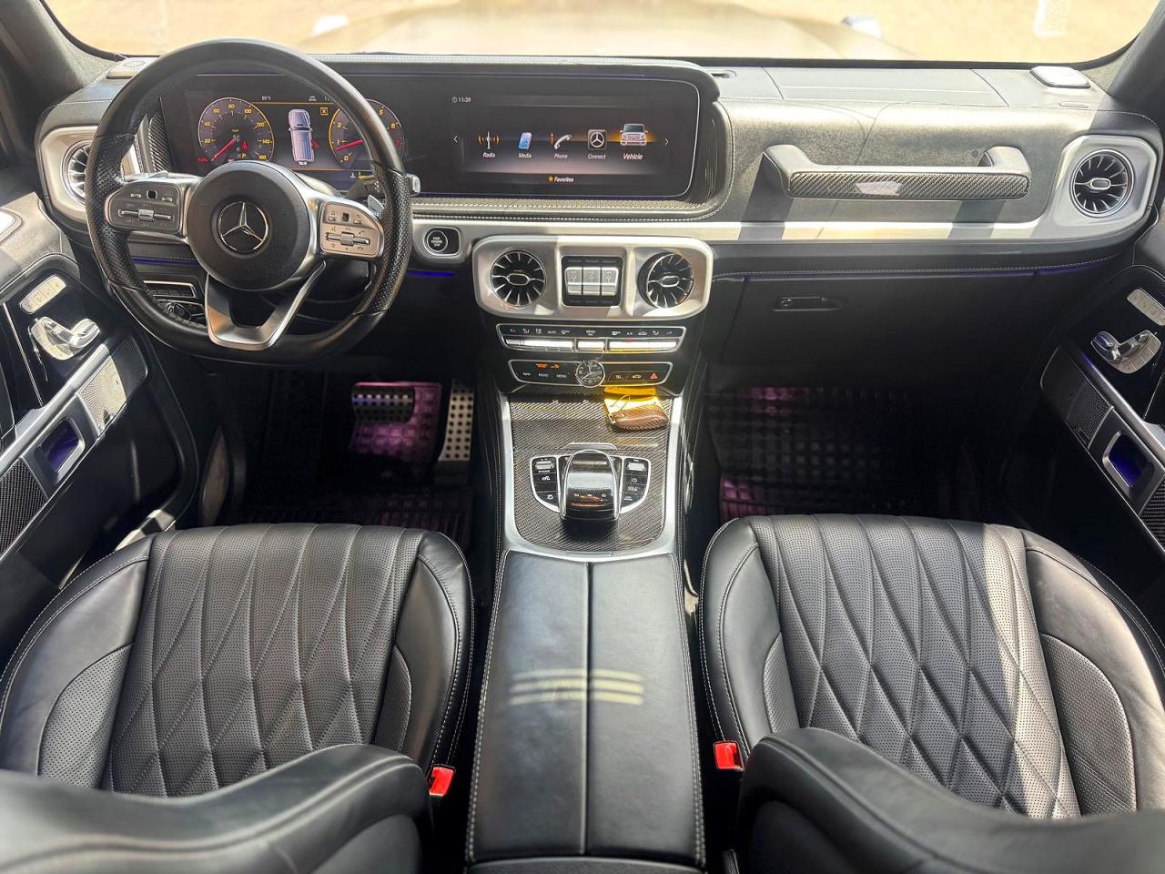 Mercedes-Benz G-Class 550