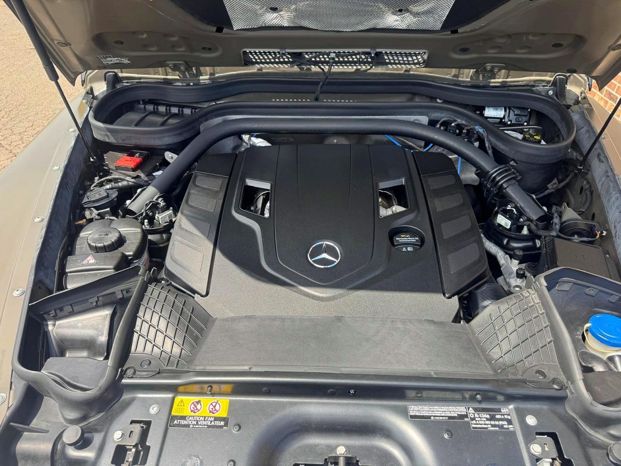 Mercedes-Benz G-Class 550